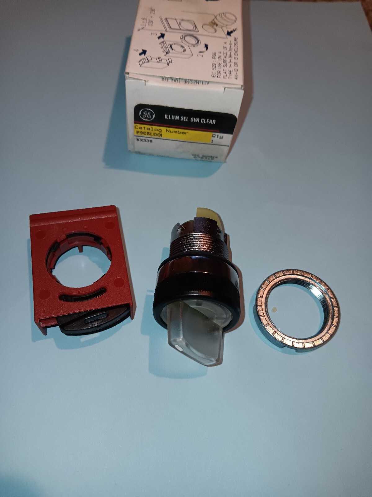 NEW GENUINE GENERAL ELECTRIC P9CSLD0I ILLUM SEL SWI CLEAR SELECTOR SWITCH KX338