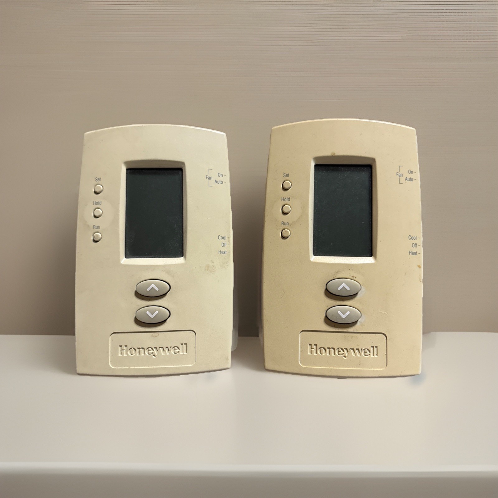 Honeywell Home Th2110dv1008 Vertical Programmable Thermostats, set of 2