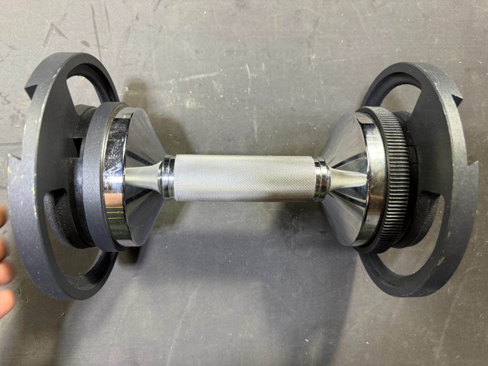 single Snode Drop-proof Cast Iron Adjustable Dumbbell with no extra weights