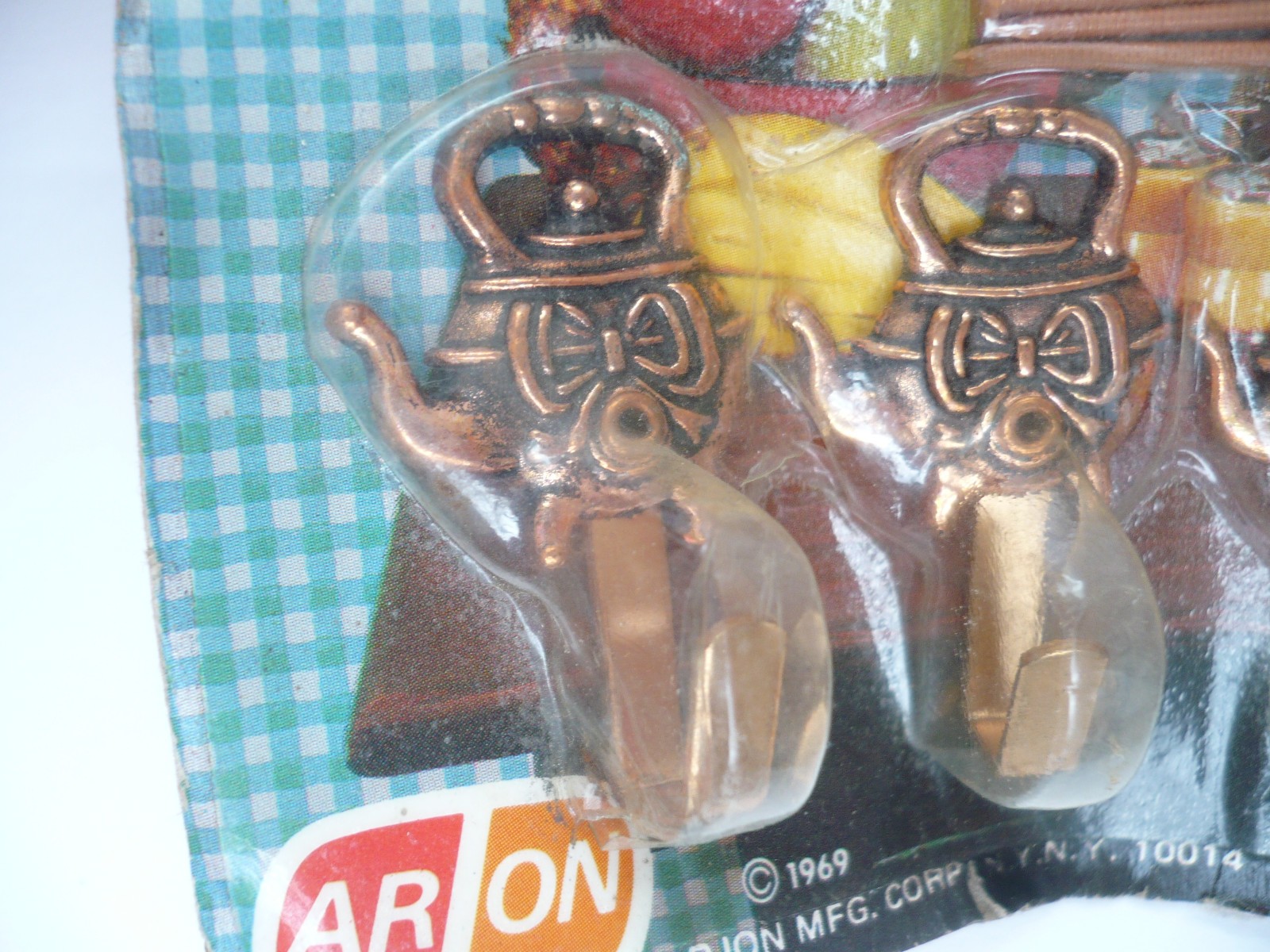 1969 Arjon Mfg Corp Kitchen Teapot Hooks w/Nails