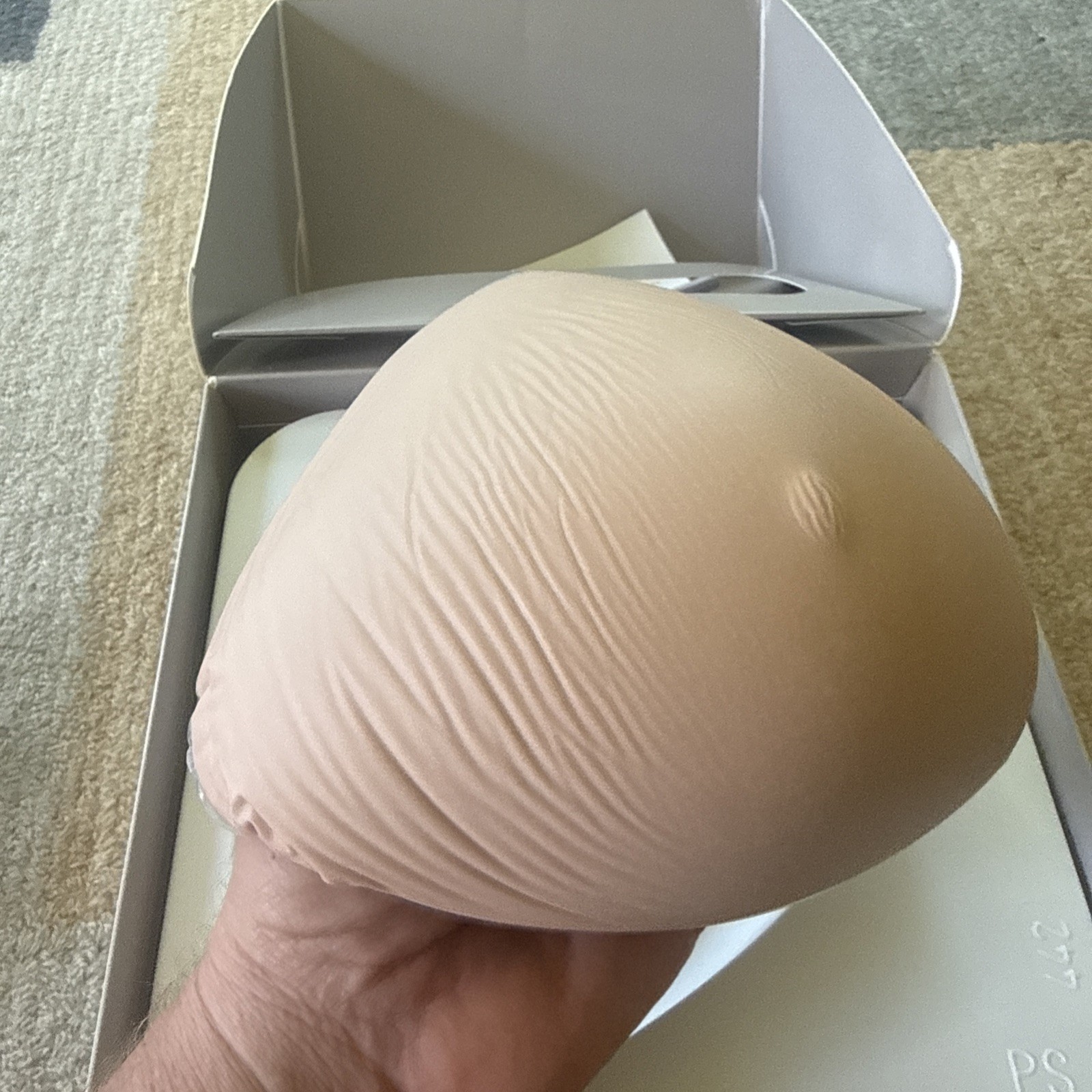 Amoena 442 Essential Light 2S Prosthesis Size 9