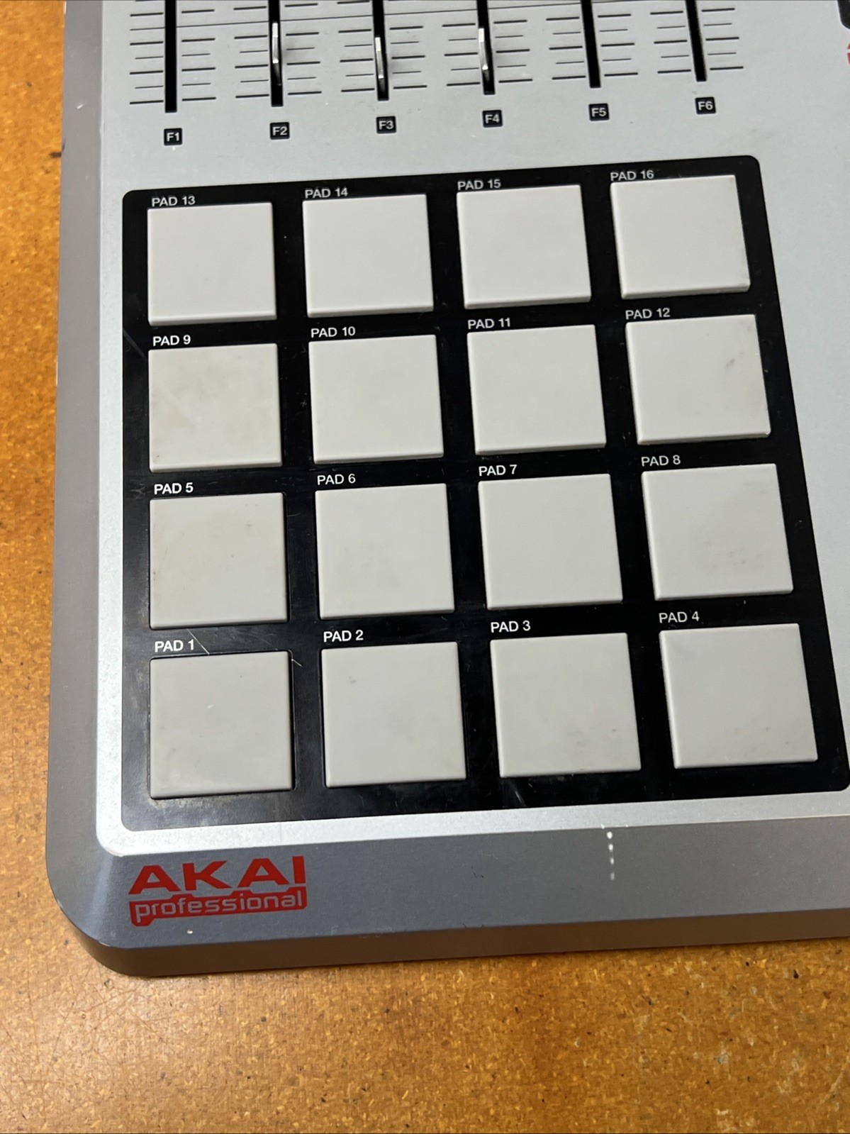 Akai Professional MPD24 USB MIDI Controller with Display - Used Untested