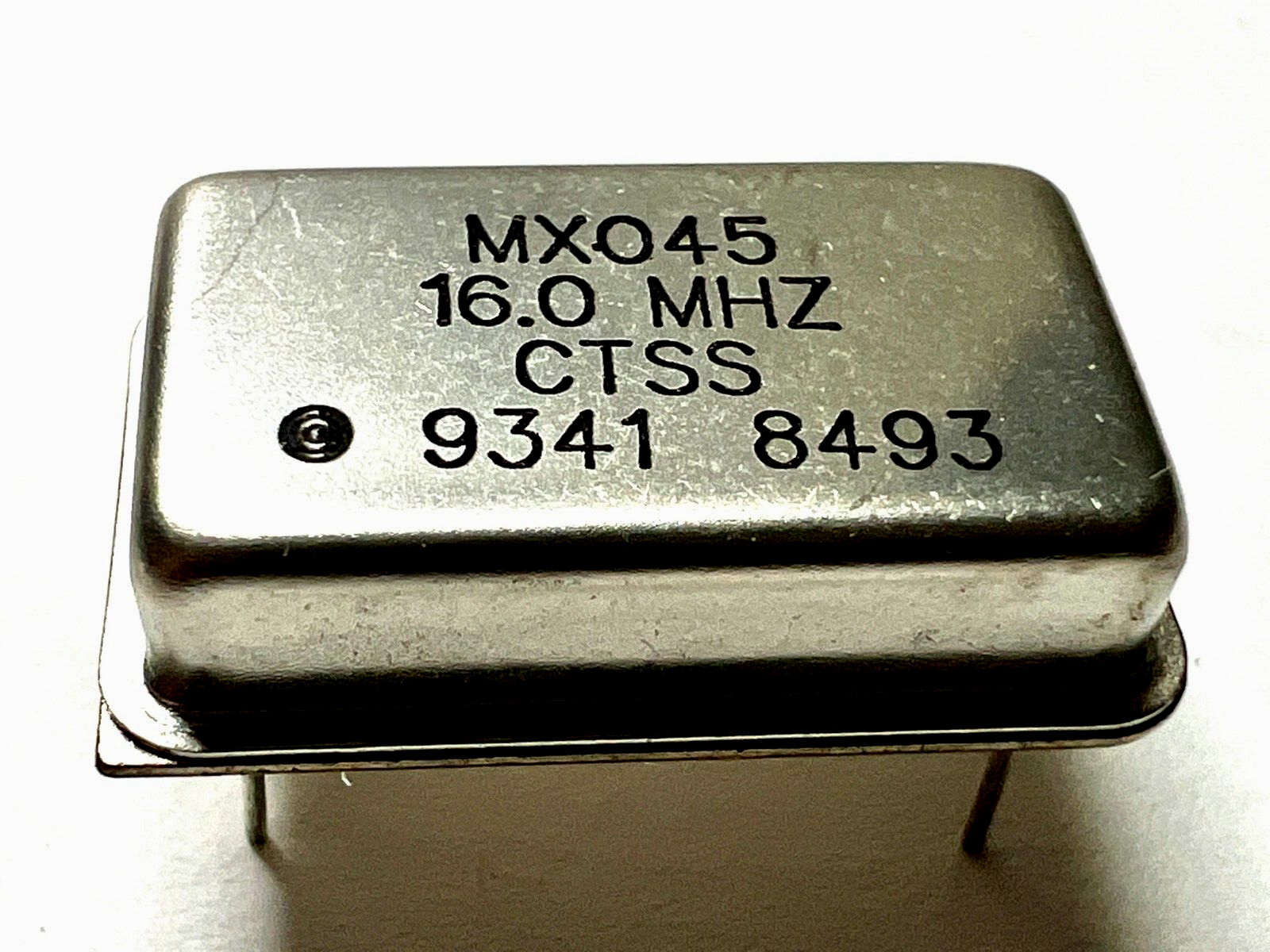 2pcs of  MX045HS 16.0 MHZ CTS 9341+