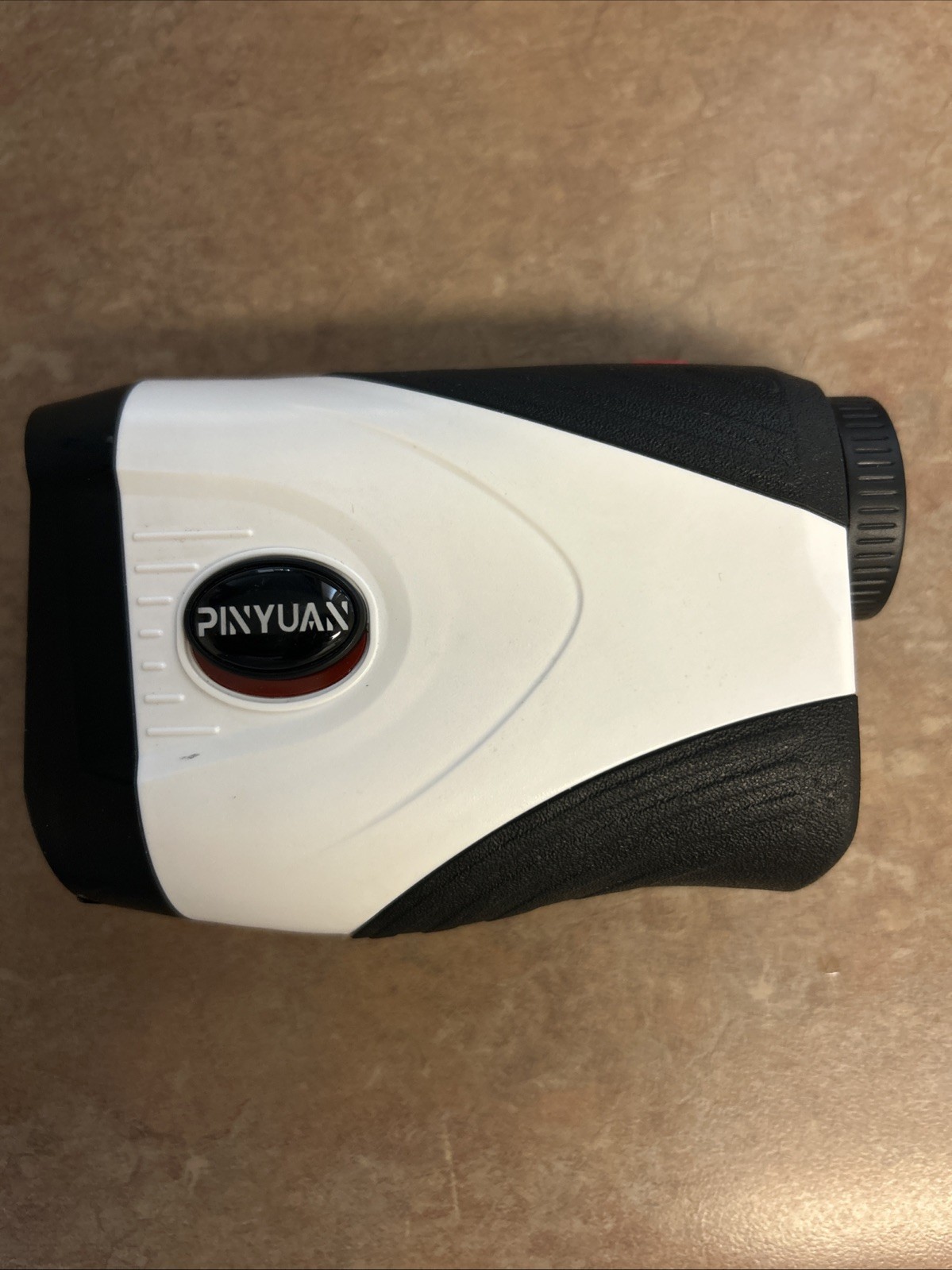 Range Finder Golf, 1200 Yard Laser Rangefinder for Golf & Hunting. Works great