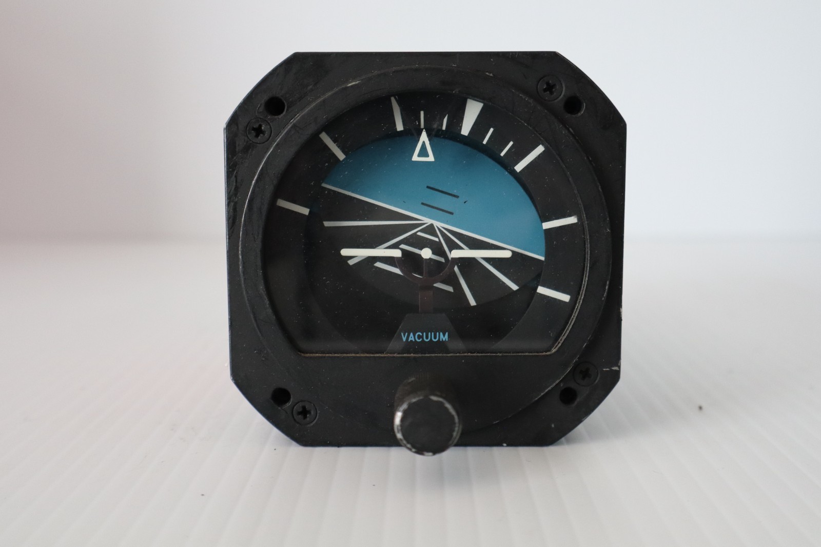 Cessna C661076-0102 Horizon Gyro Indicator RC Allen RCA21-22