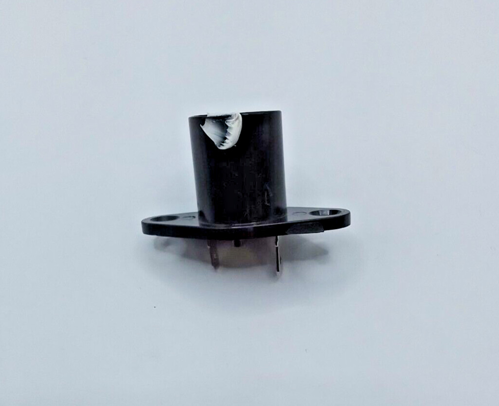 LAMP HOLDER 6620G00007C