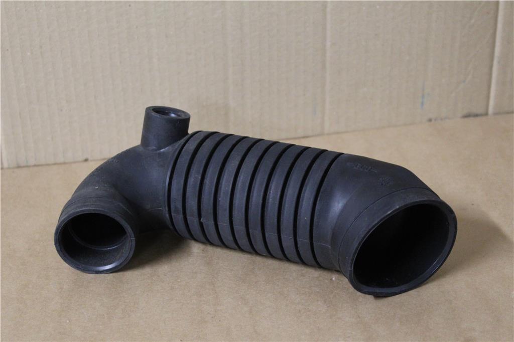 Air Intake Hose VW Passat 1997-2000 8D0129615C New Genuine Part