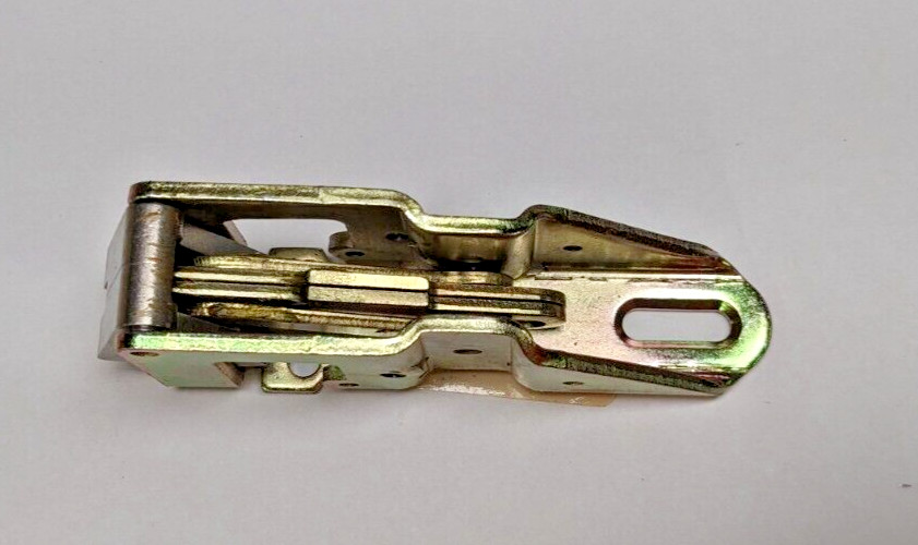 Monarch 19-24-25-XX Bottom Latch and Cover (789)