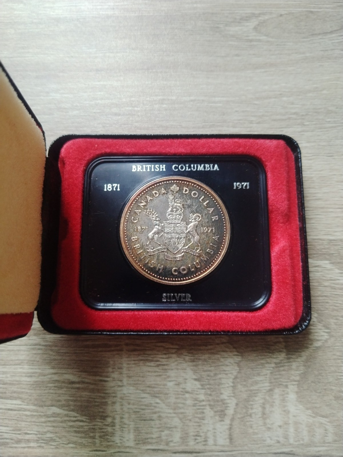 1971 Queen Elizabeth II Canada Silver Dollar British Columbia Centenary Coin box