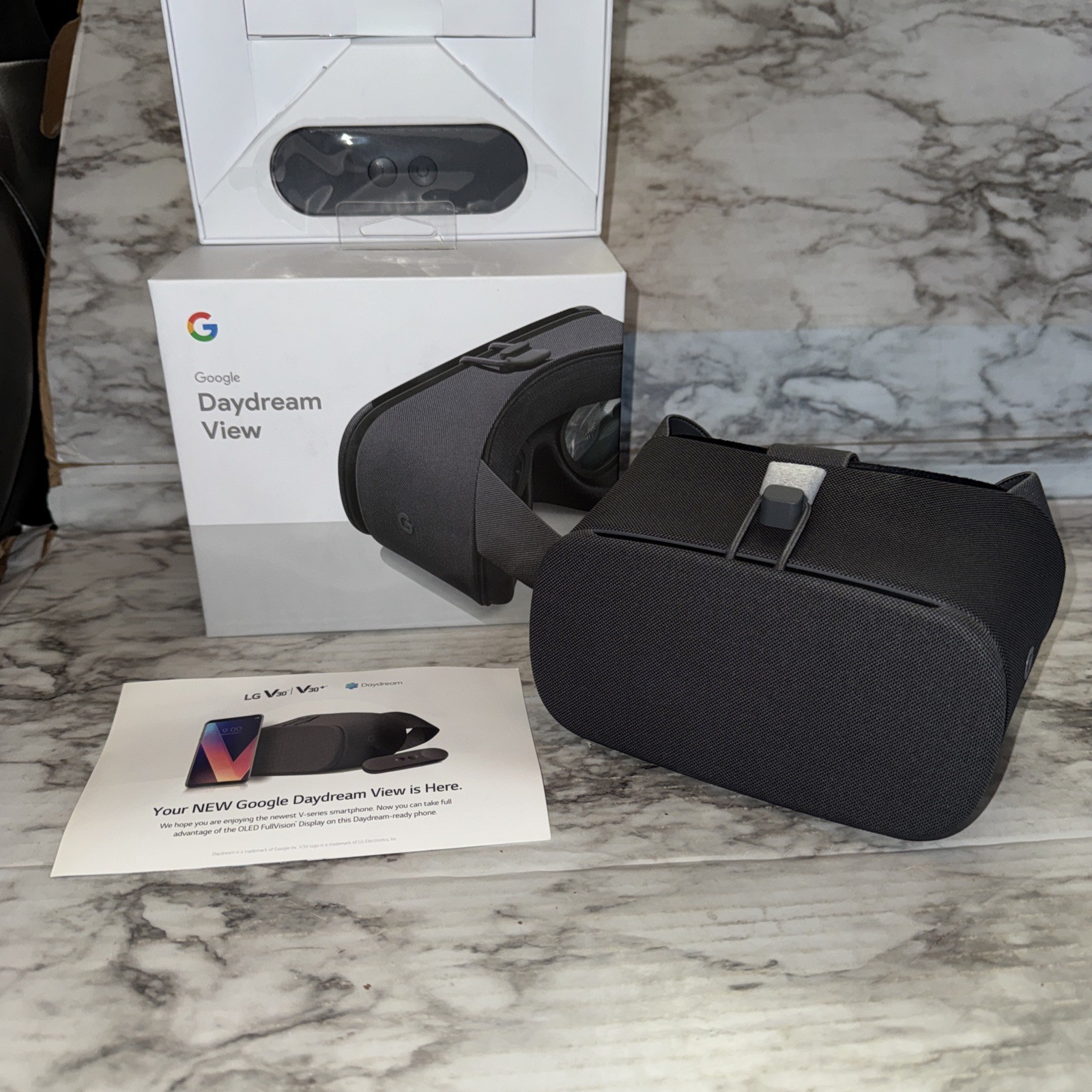 Google Daydream View VR Headset 2017 Charcoal GA014A-US