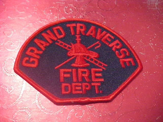 GRAND TRAVERSE MICHIGAN FIRE DEPARTMENT PATCH SHOULDER SIZE UNUSED
