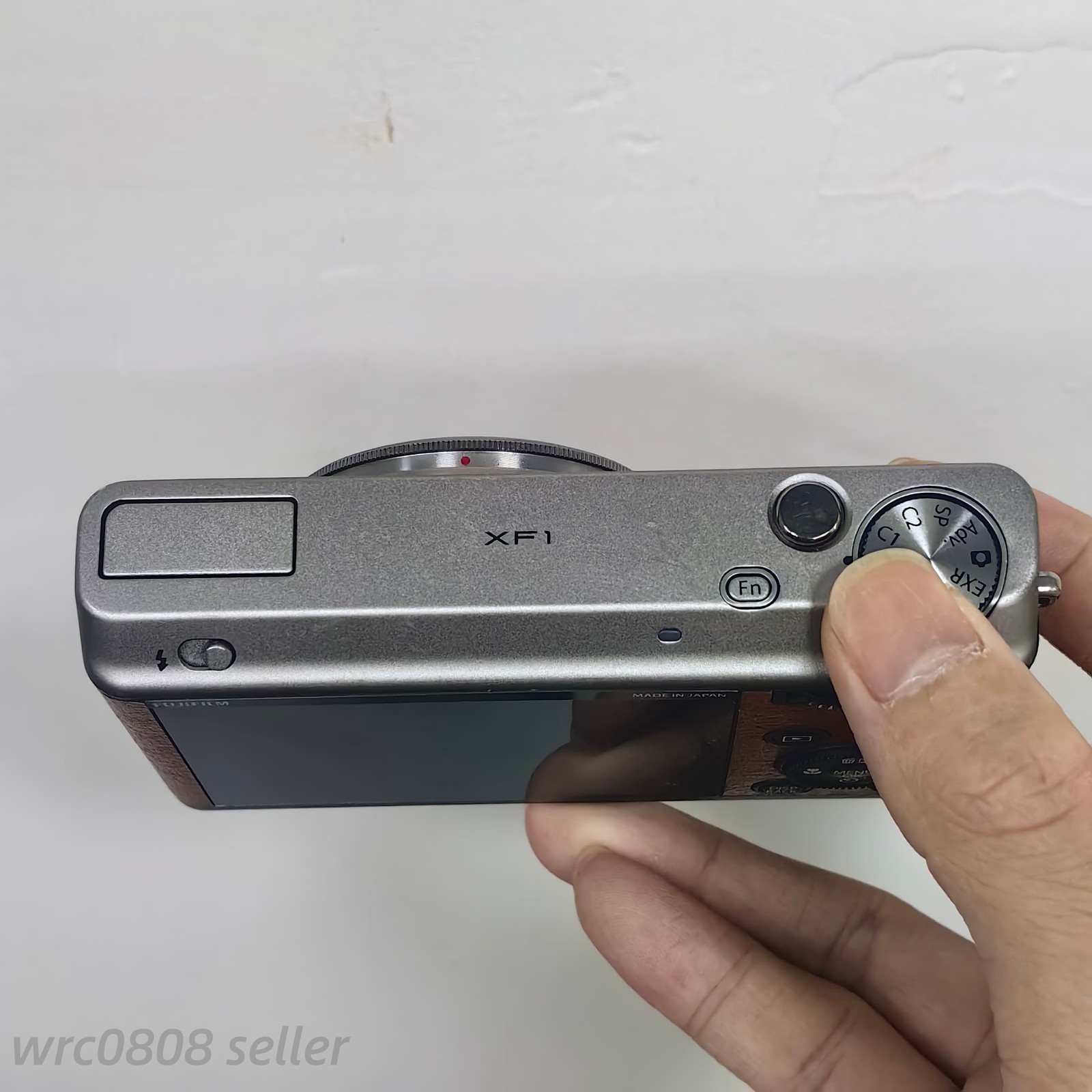 Fujifilm XF1 X Series 12.0MP 4x Optical Zoom Digital Camera with Flash Brown