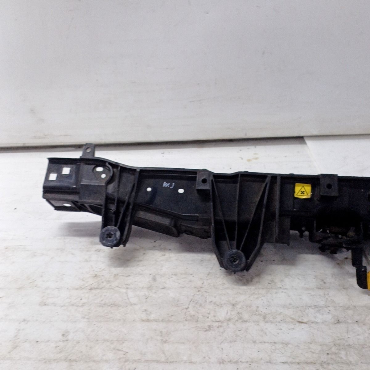 2016-2020 FIAT TIPO ESTATE MK2 Centre Front Panel Reinforcement 52161601