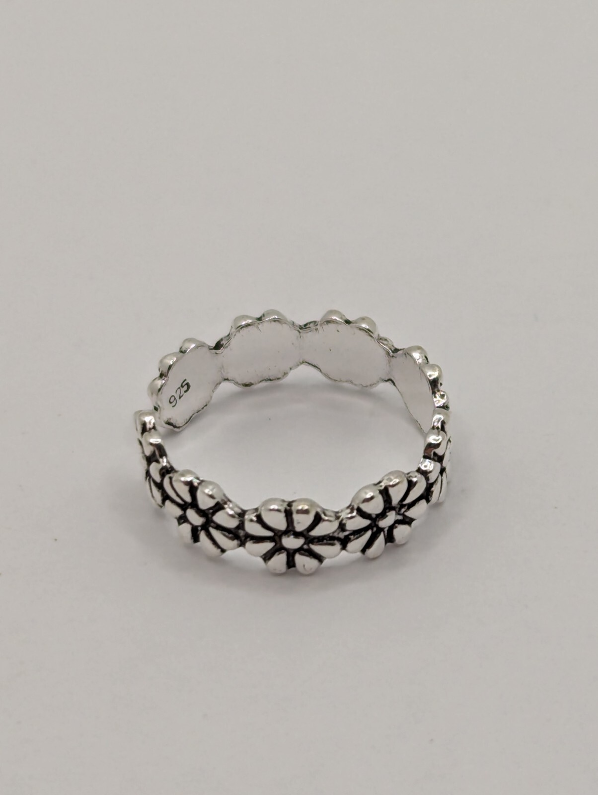 Sterling Silver Toe Ring. Daisy Flower Ring Design. Adjustable Size. 925 Silver