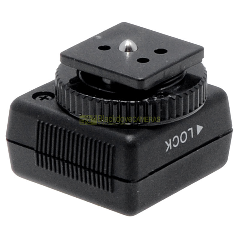 Nikon AS-15 Flash Adapter, Hot Contact Input, Synchronous PC Socket Output.