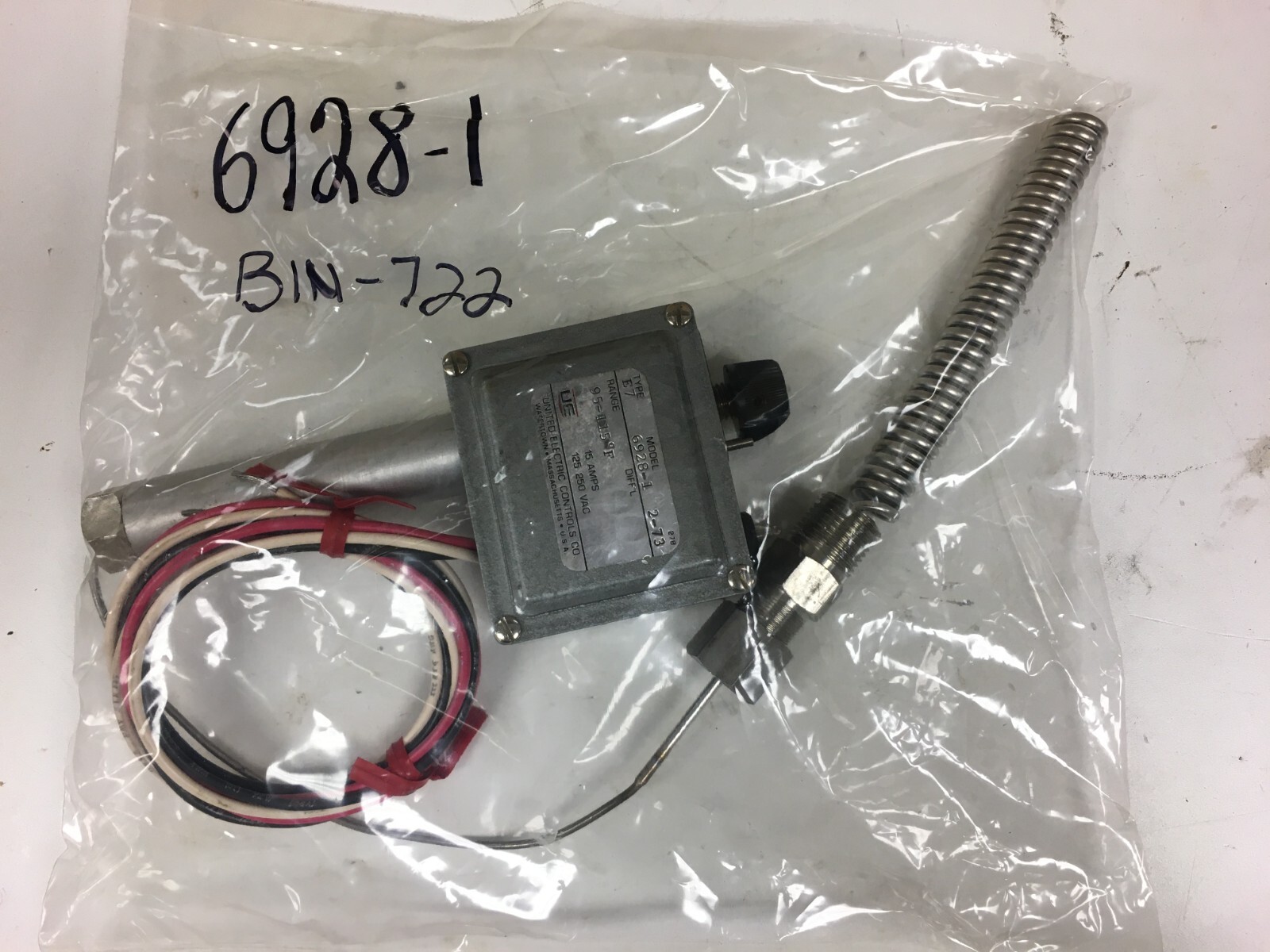United Electric Control Temperature Switch Model 6928-1 NEW