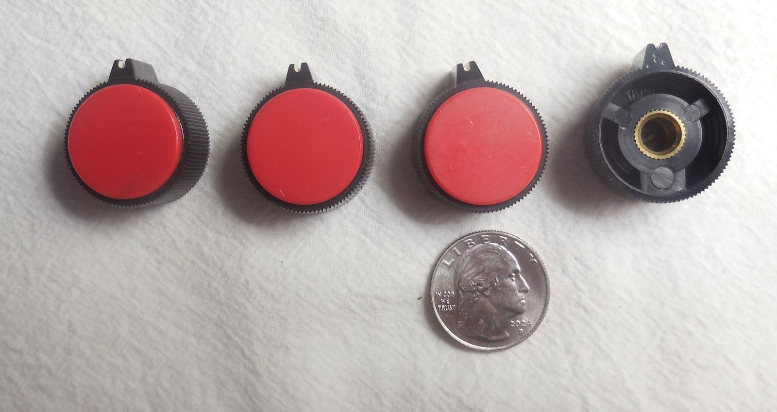 Qty(4) USED Black & Red Plastic Electronic Knobs 1/4 Shaft
