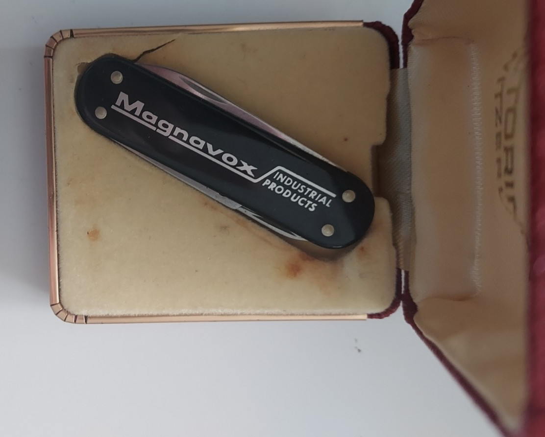 Vintage Magnovox Industrial Products Multipurpose Folding Pocket Tool/Nail