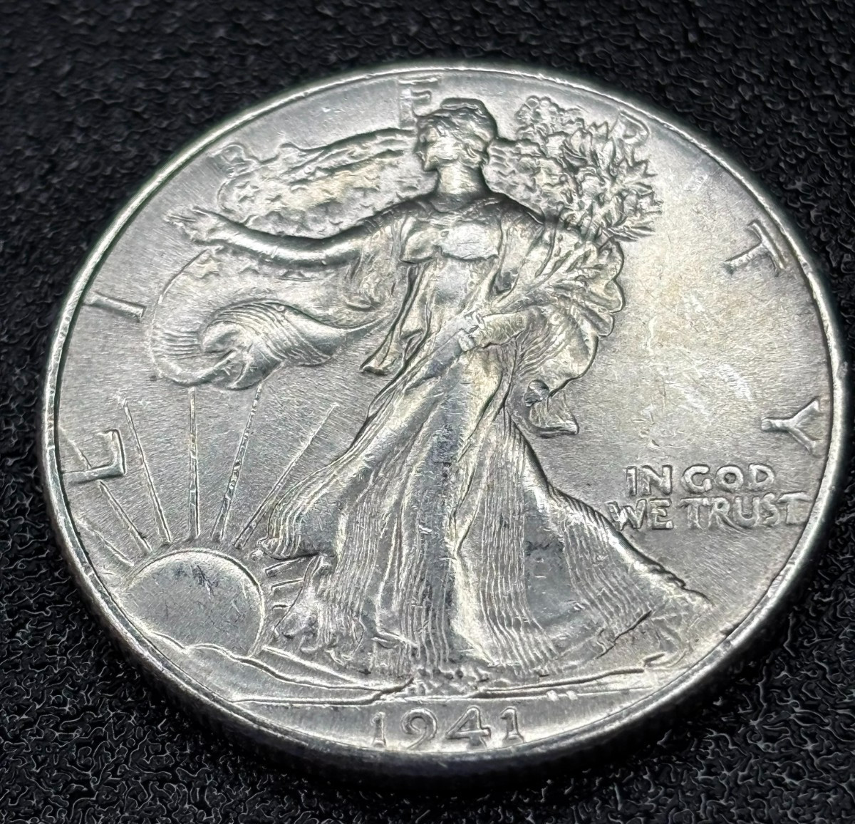 1941-P Walking Liberty Silver Half Dollar 50C 90% Silver Uncirculated