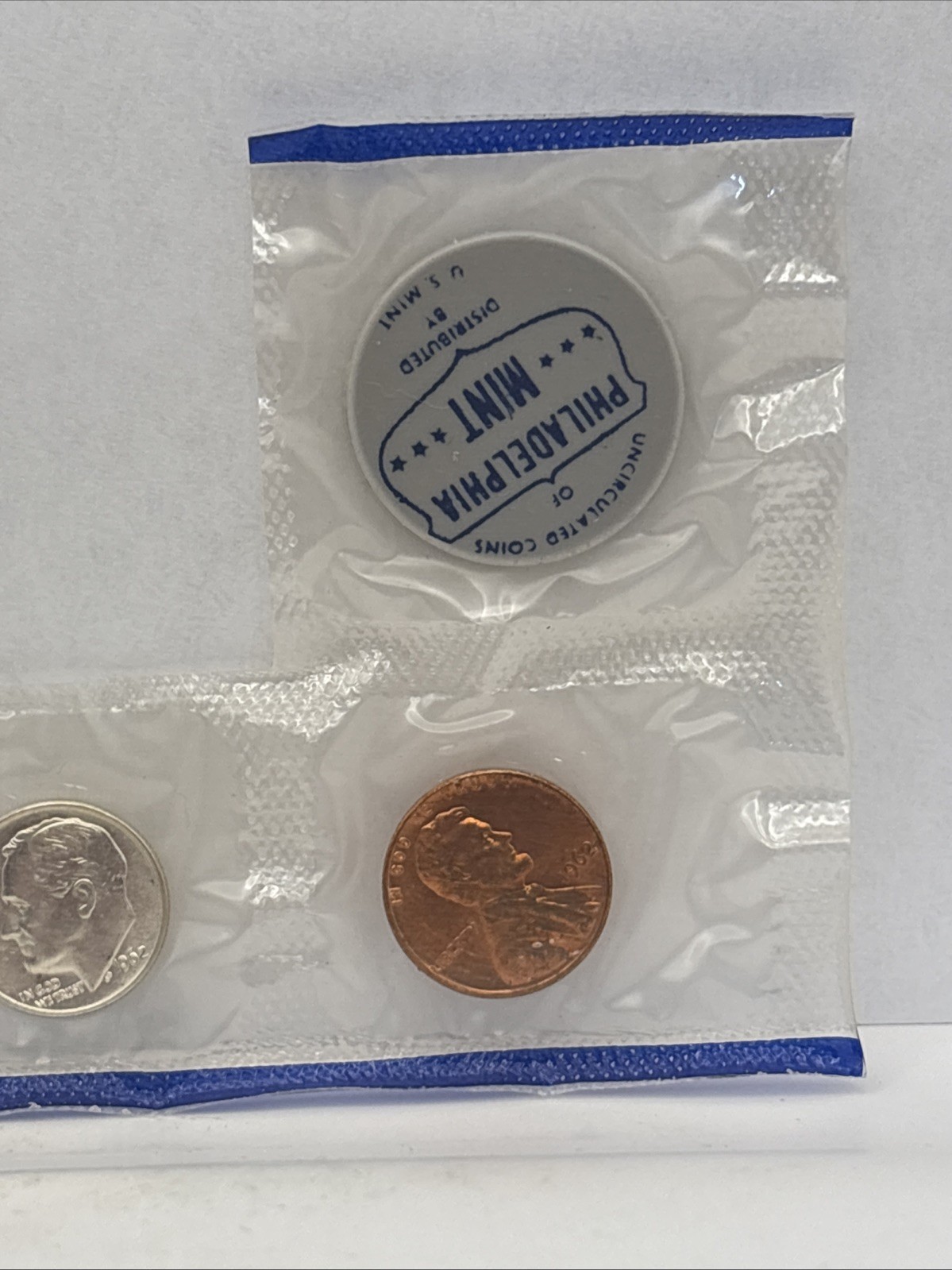 1962 Philadelphia Mint UNCIRCULATED Set Missing Half - 90% silver quarter & dime