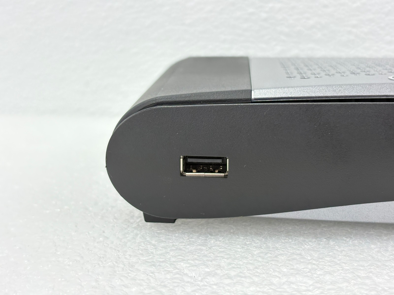 Barco CSE-200 Clickshare Wireless Presentation System W/ 1x Antenna & 1x Button