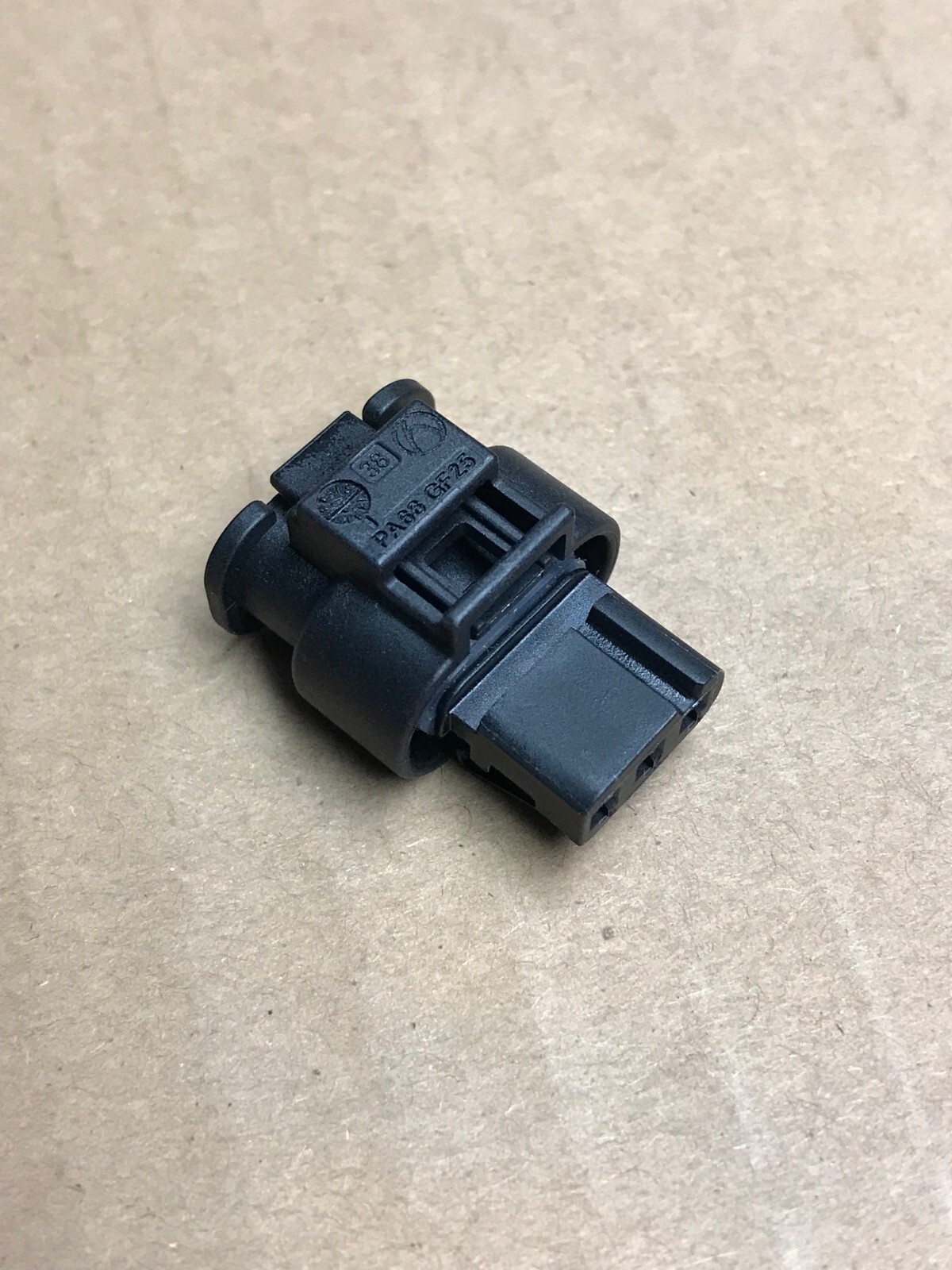 Lot of 3 Pcs Hirschmann 872-858-541 Connector (3-Way F 1.2 MLK)- NEW & FREE SHIP