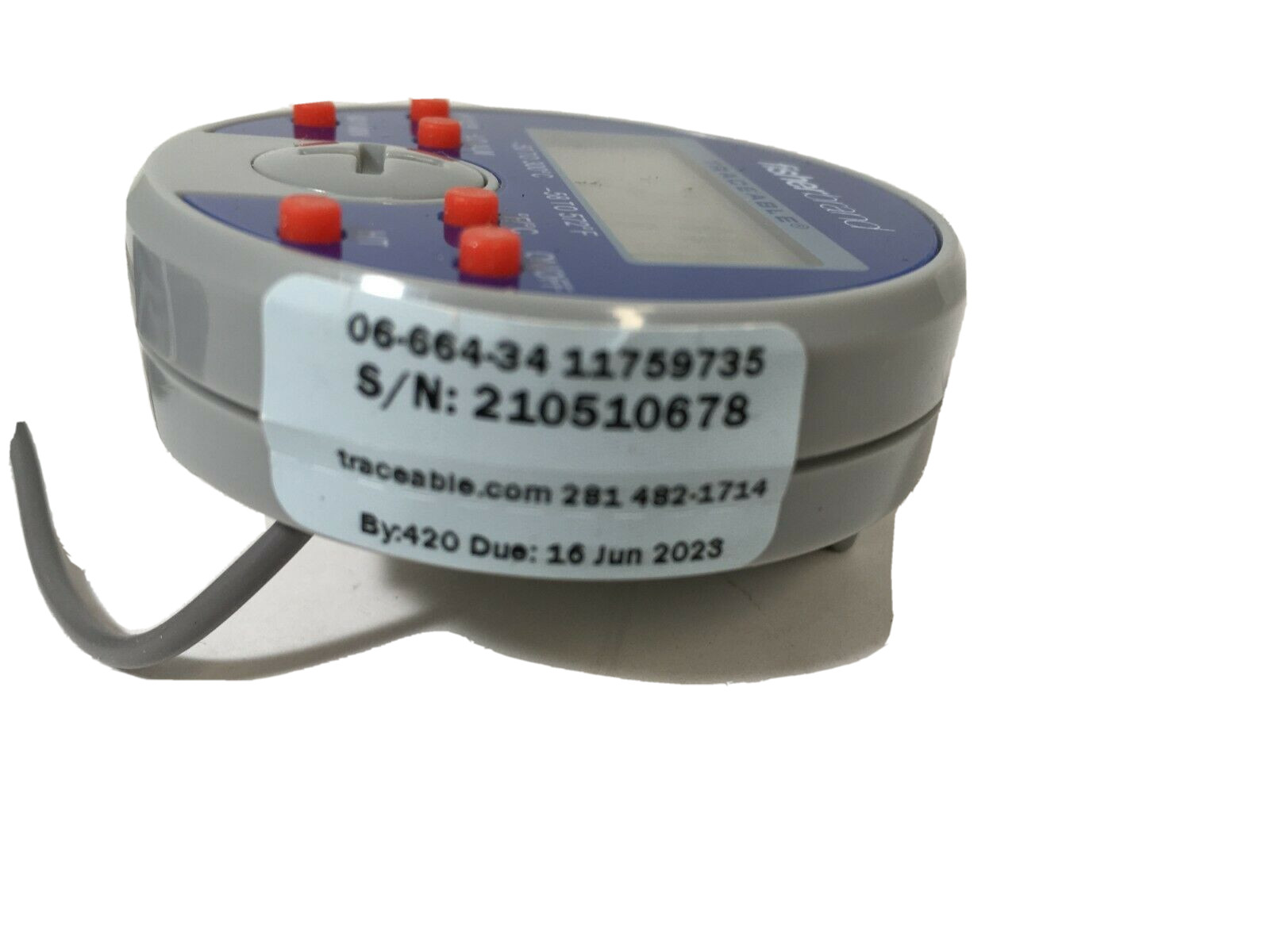 Fisherbrand™ Traceable™ Full-Scale Thermometer 06-664-34-Doesn't include battery