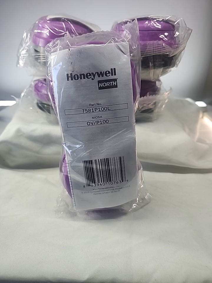 Honeywell 7581P100L Organic Steam with P100 Cartridge Respirator