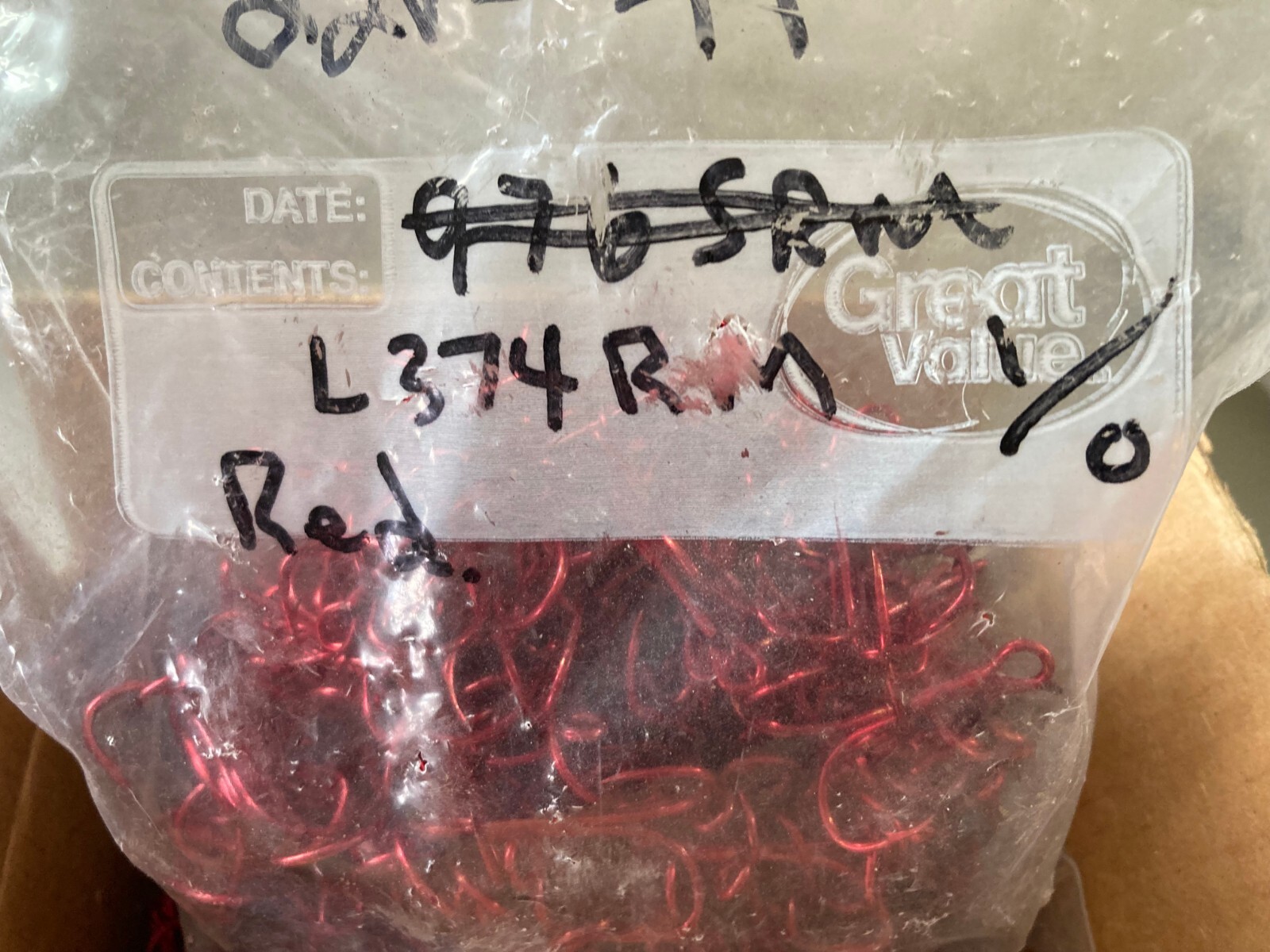 30 Eagle Claw L374RM Red Curved point beak treble #1/0 3X replacement hooks