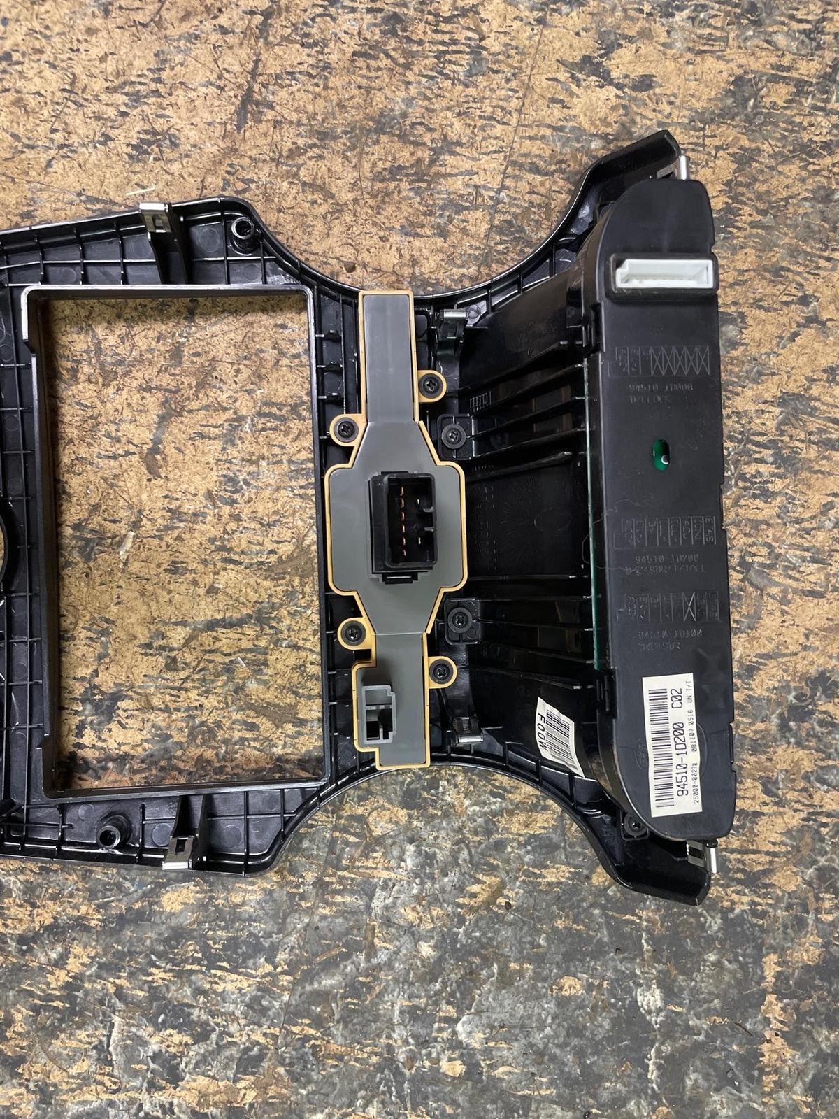 Dash Panel KIA RONDO 07 08 09 10 11 12
