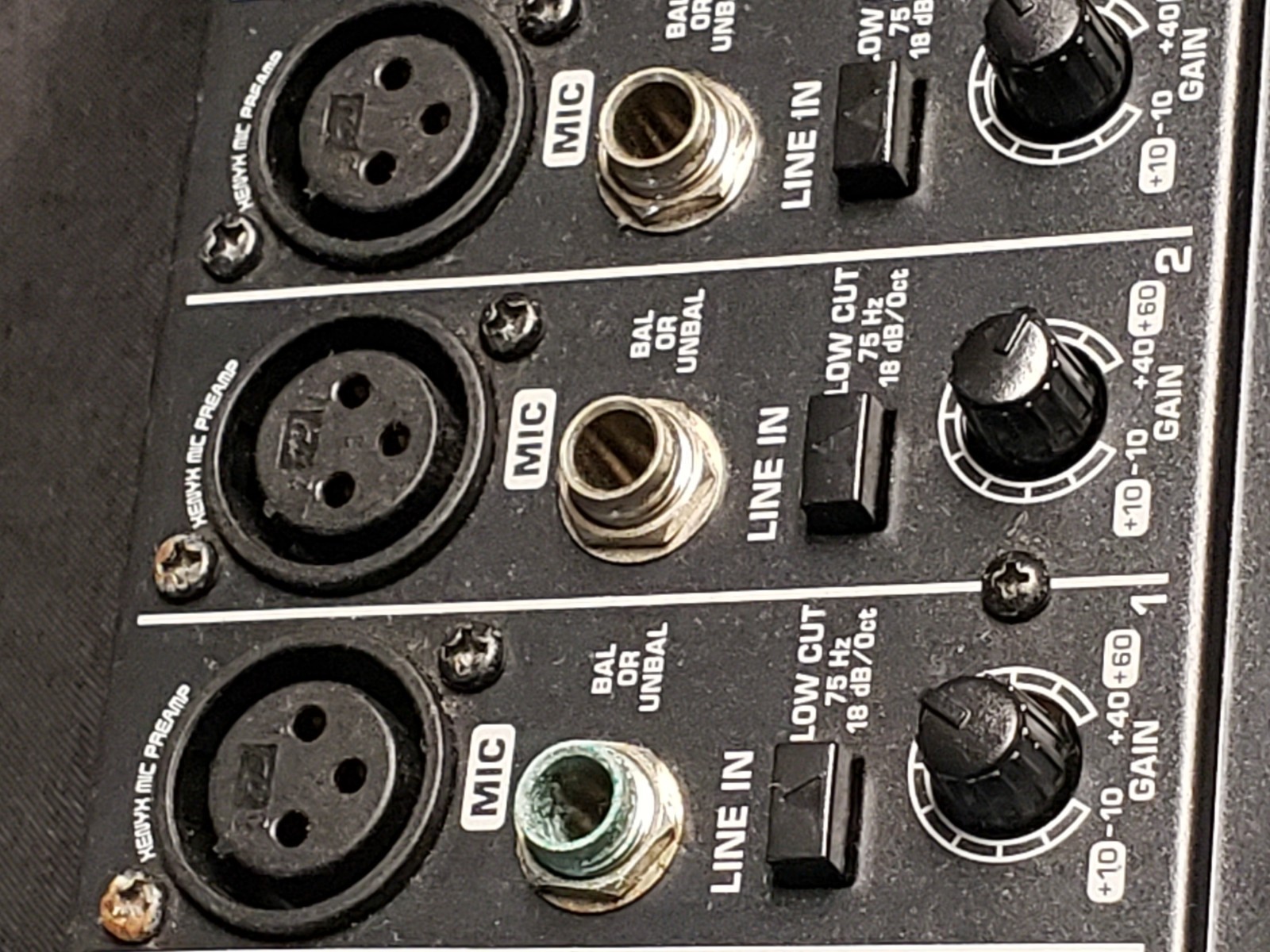 Read Tested Behringer Xenyx X1622USB Multi-FX Processor USB Audio Interface