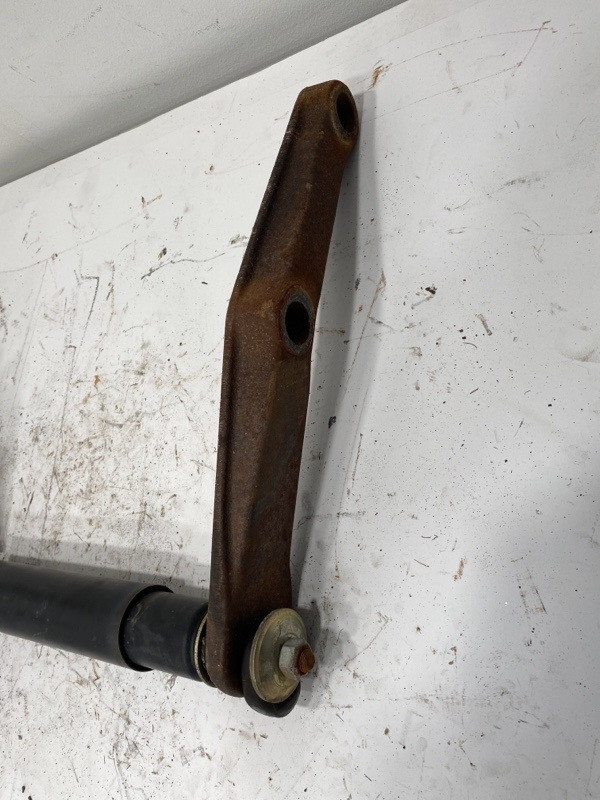 2018 Freightliner MT55 Suspension Bracket (641-12584)