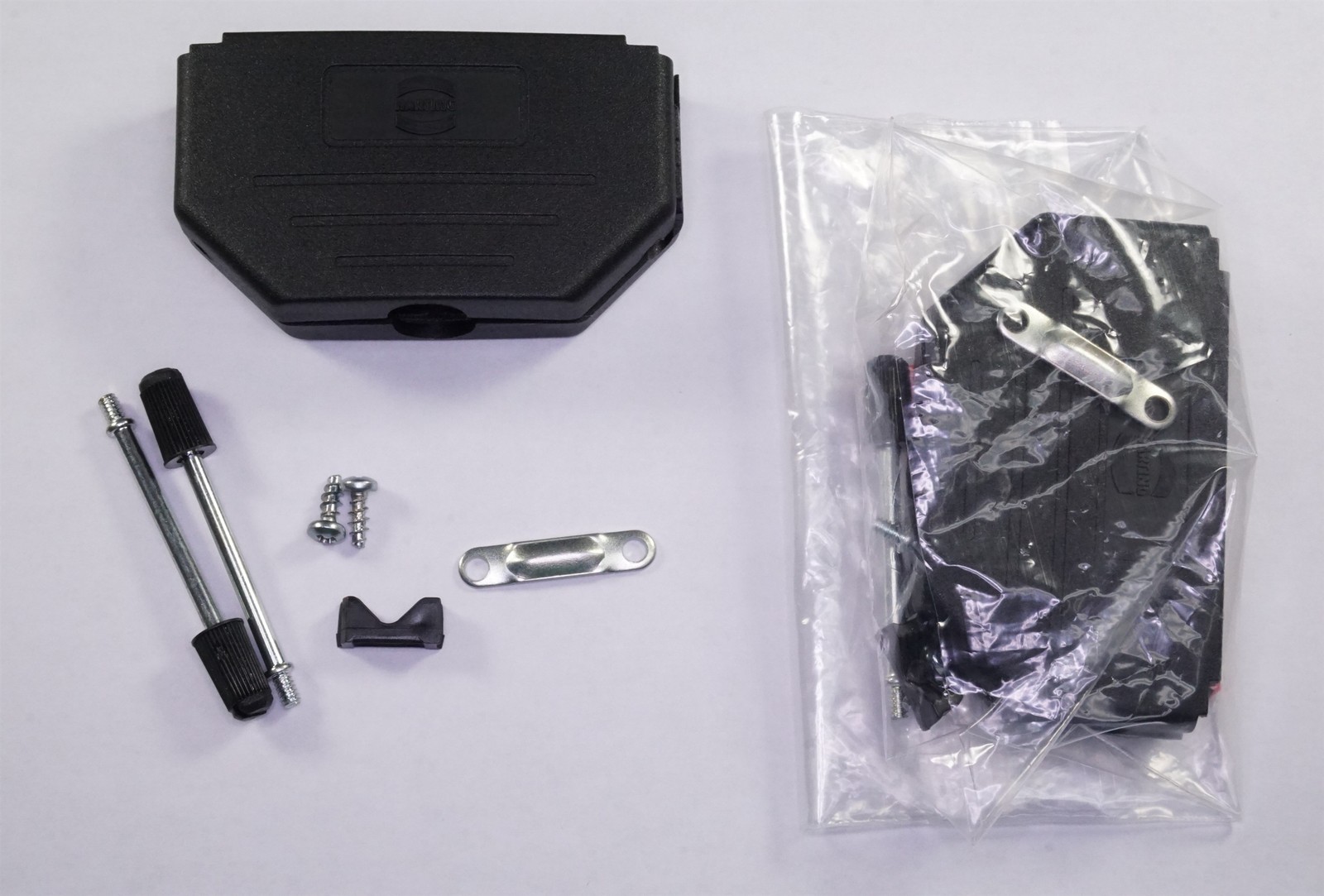 Lot of 2 09670370424 Harting D-Sub Hinged Backshell Assembly Plastic DC Shell 37
