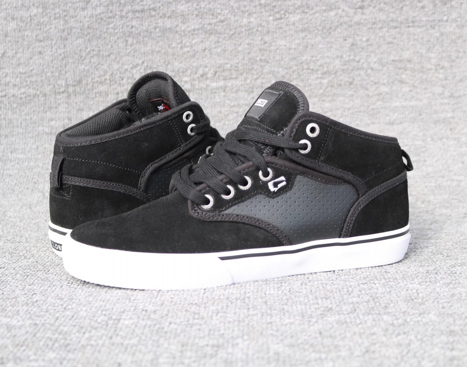 Globe Men's Motley Mid Skate Shoe US size