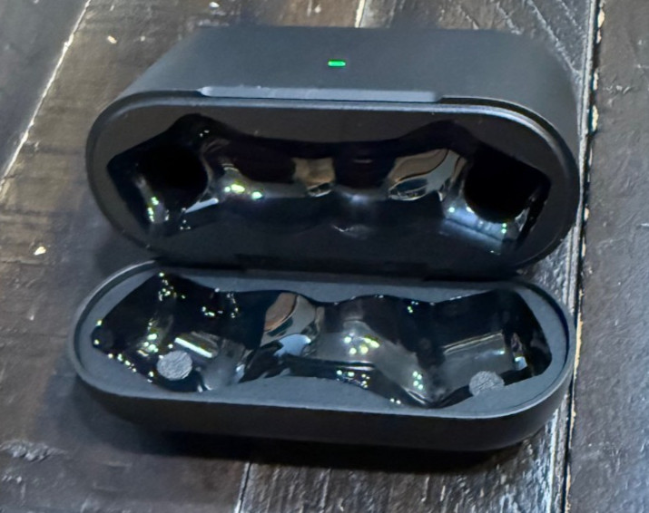 Razer Hammerhead True Wireless Pro Headset CHARGING CASE ONLY - NO HEADSET