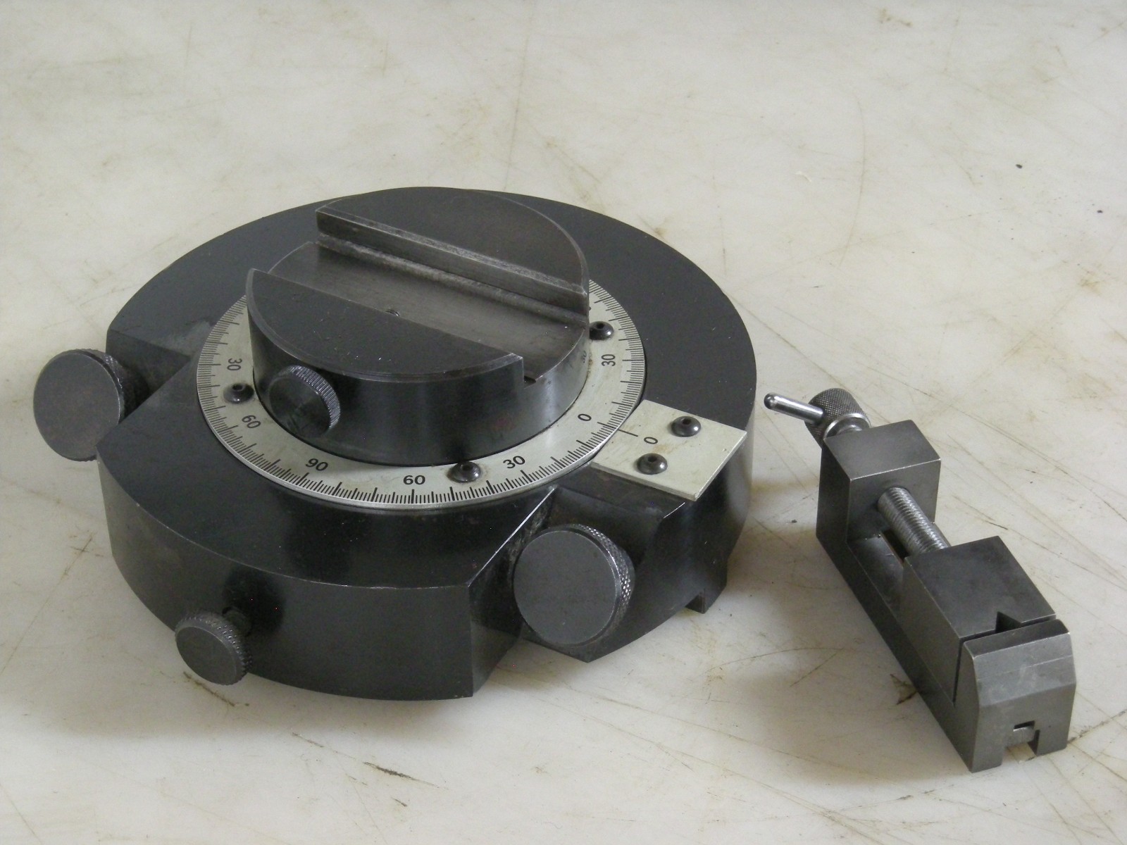 6" Dia 360 Deg Rotating Stage for Optical Comparator W/Pin Vise 0.46" Wide Key