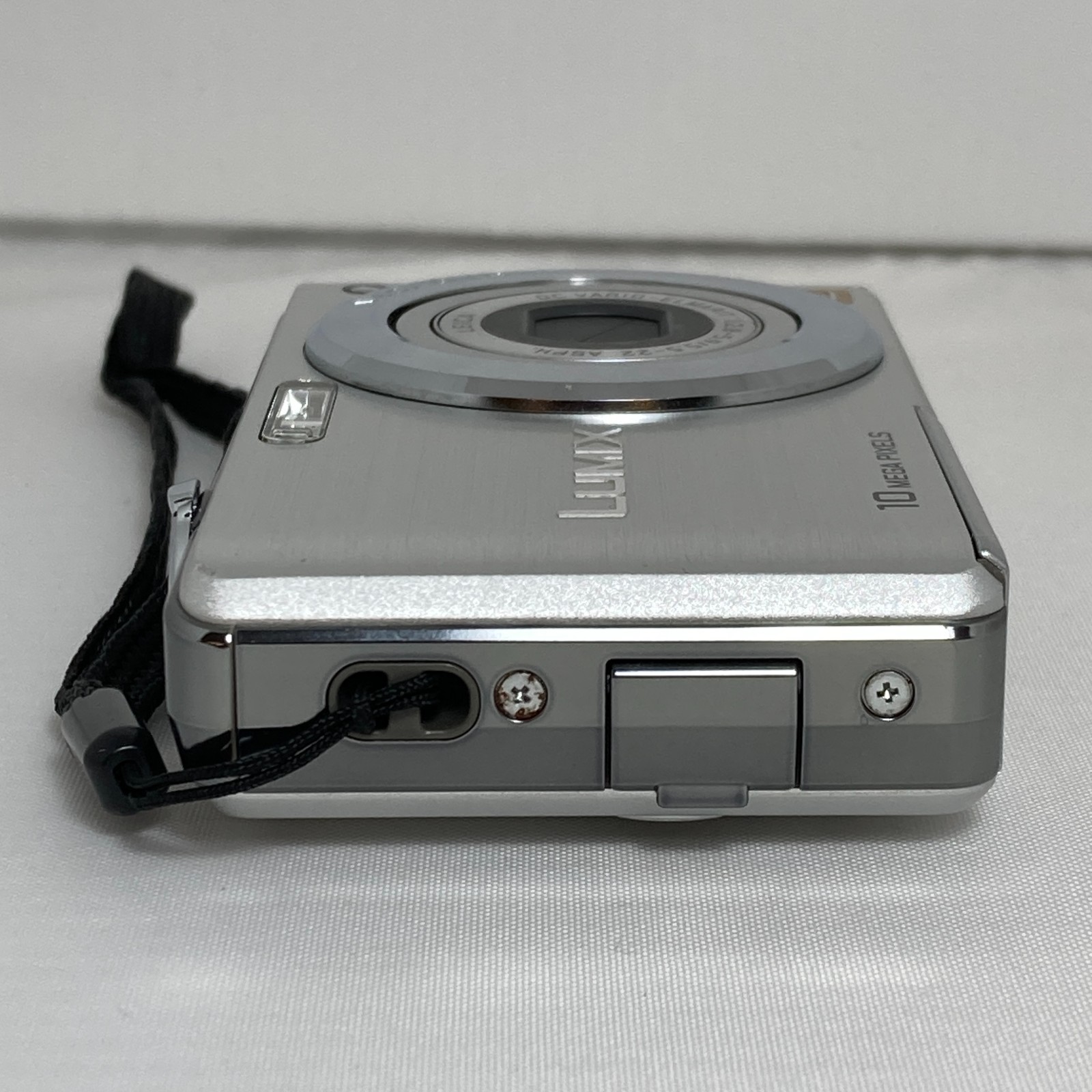 Panasonic LUMIX DMC-FS7 Compact Digital Camera Silver