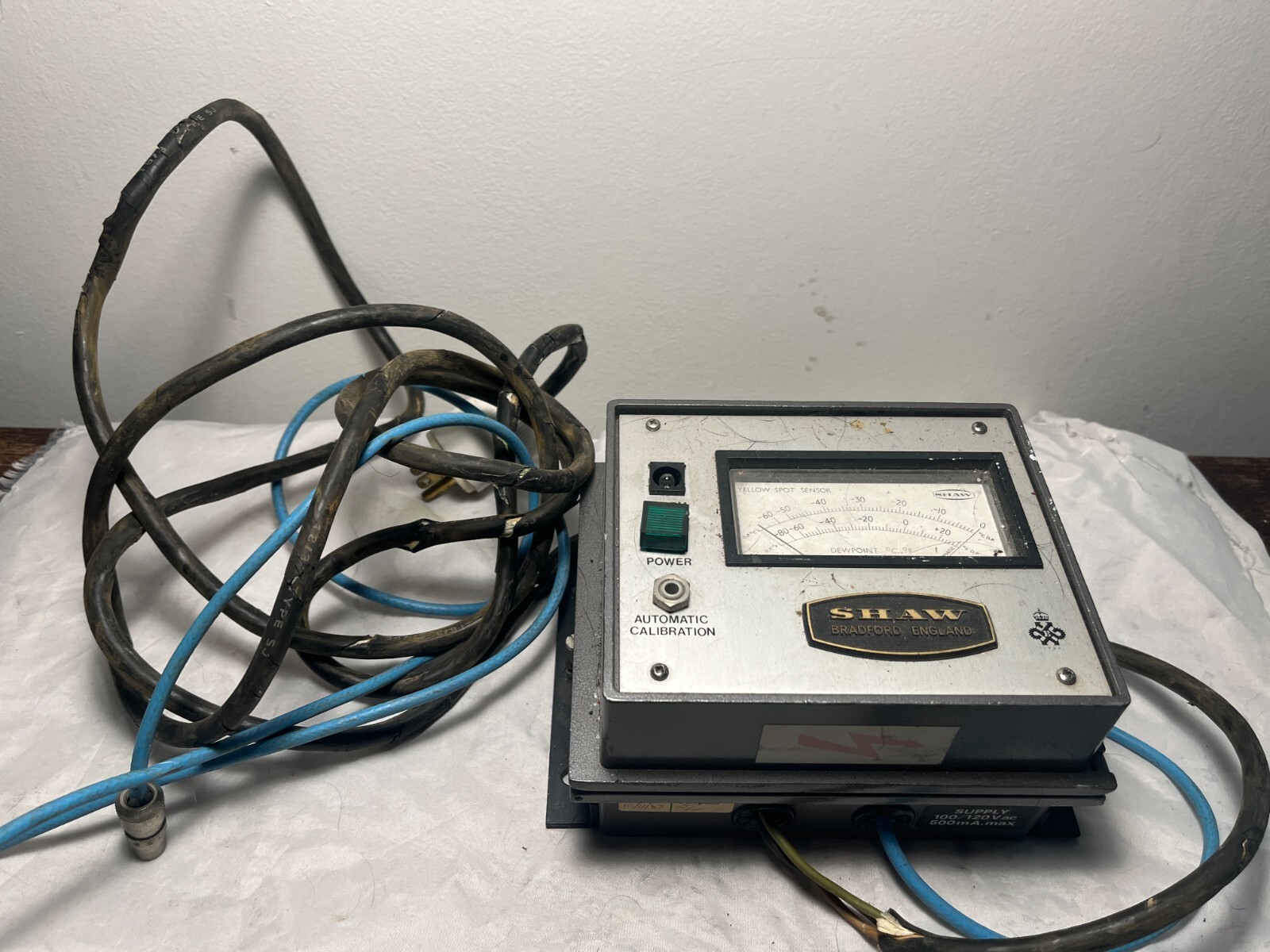 SHAW BRADFORD ENGLAND  YELLOW SPOT SENSOR DEWPOINT 100/120V