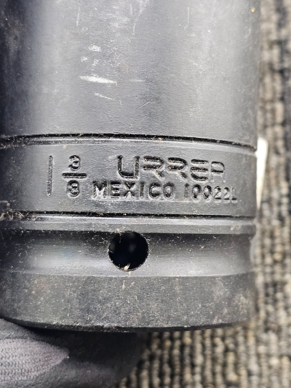 URREA 10022L: DEEP IMPACT SOCKET 6 POINT 1-3/8" BLACK