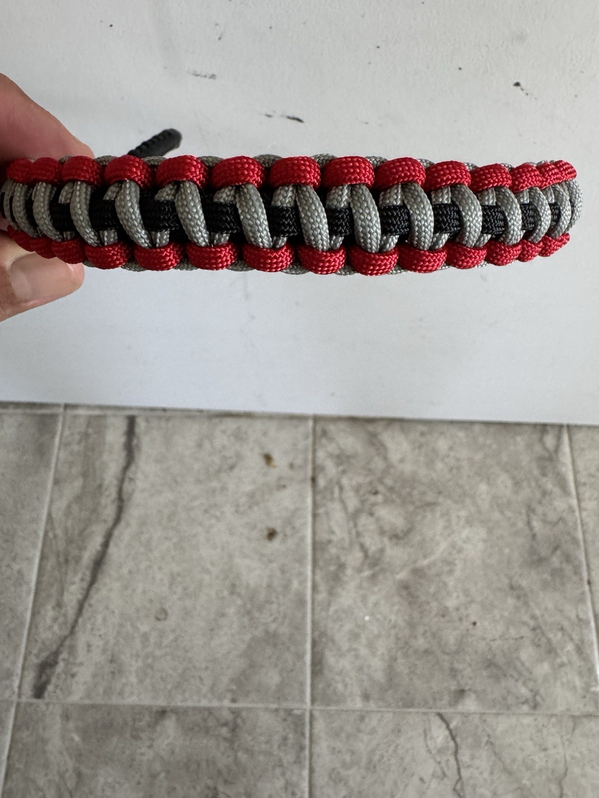 Black,red And Gray Colors Bow Wrist Sling