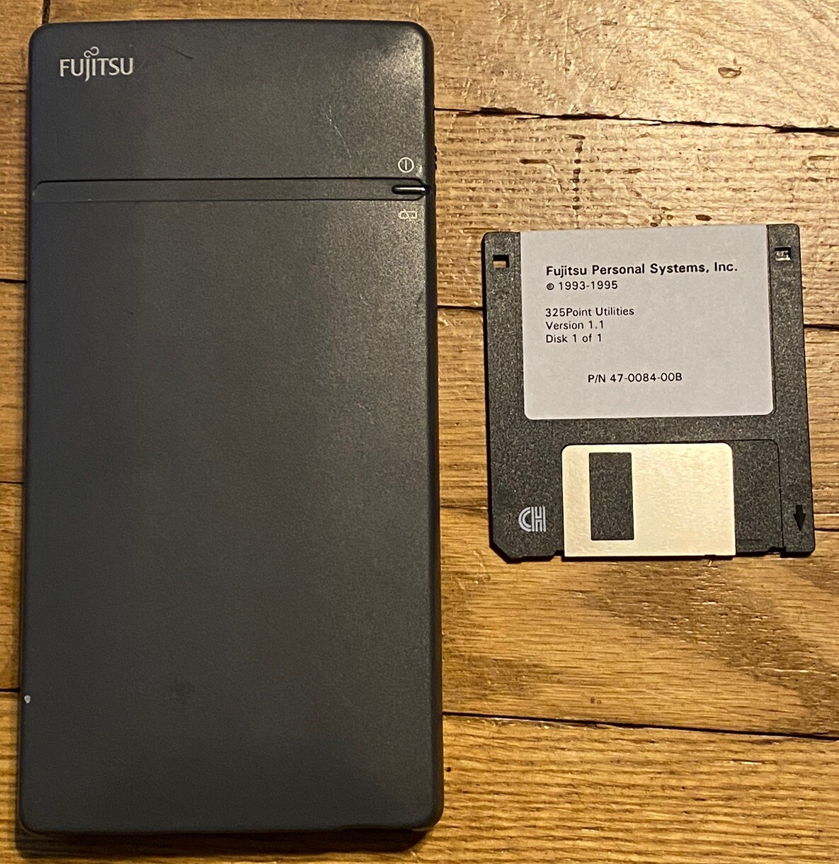 Vintage Fujitsu 325 Point 3.5" Floppy Drive With Install Disk. No Cords
