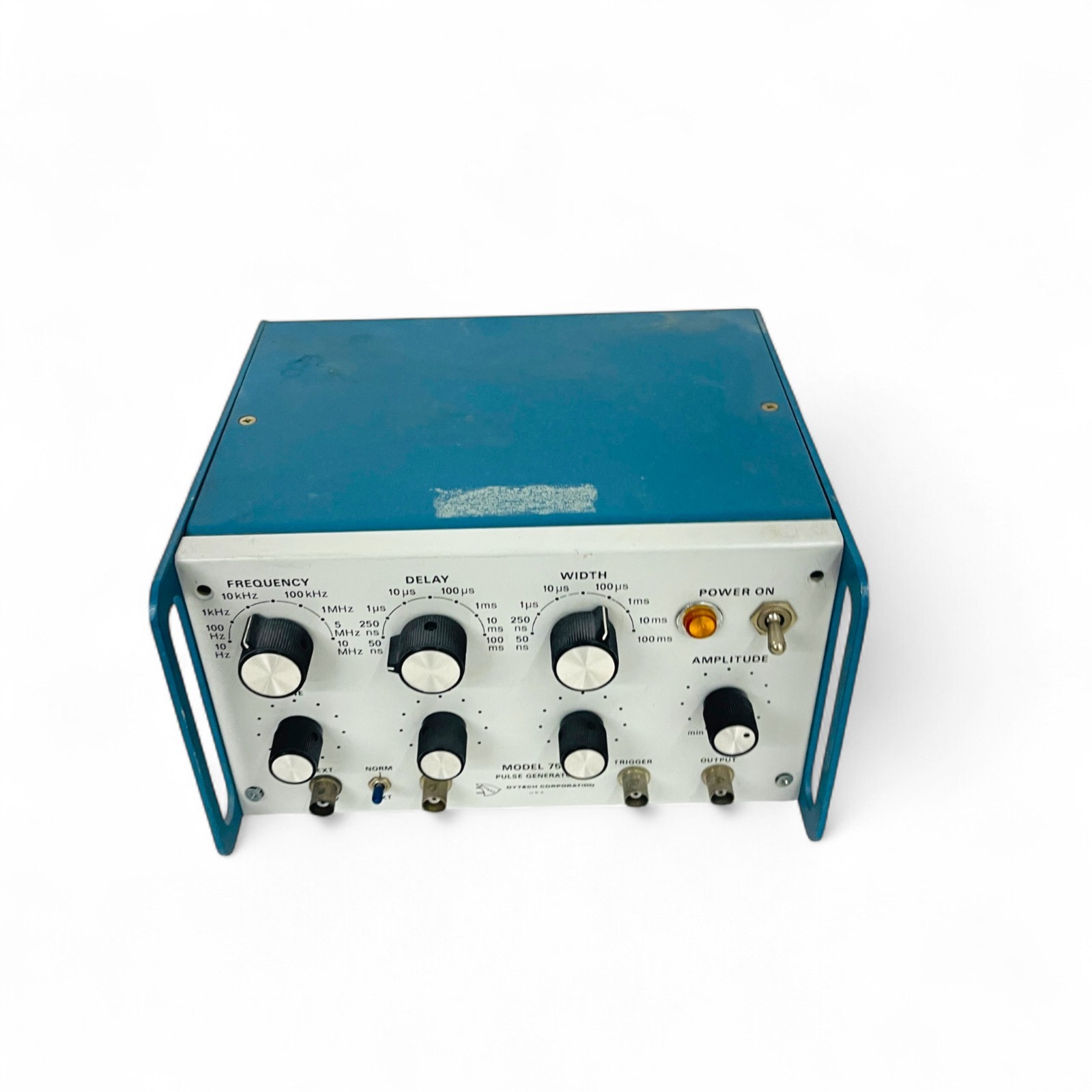 Dytech Model 750 Pulse Generator Lab Signal Equipment, Tested