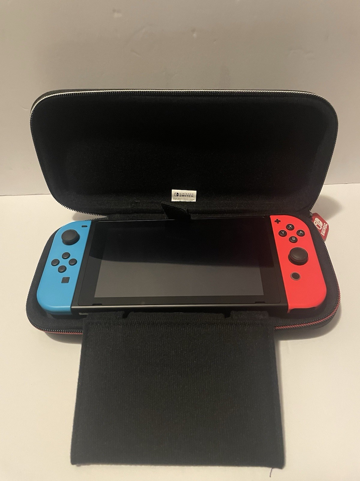 Nintendo Switch Console Bundle Joy-Con Controllers Case Games (Read Description)