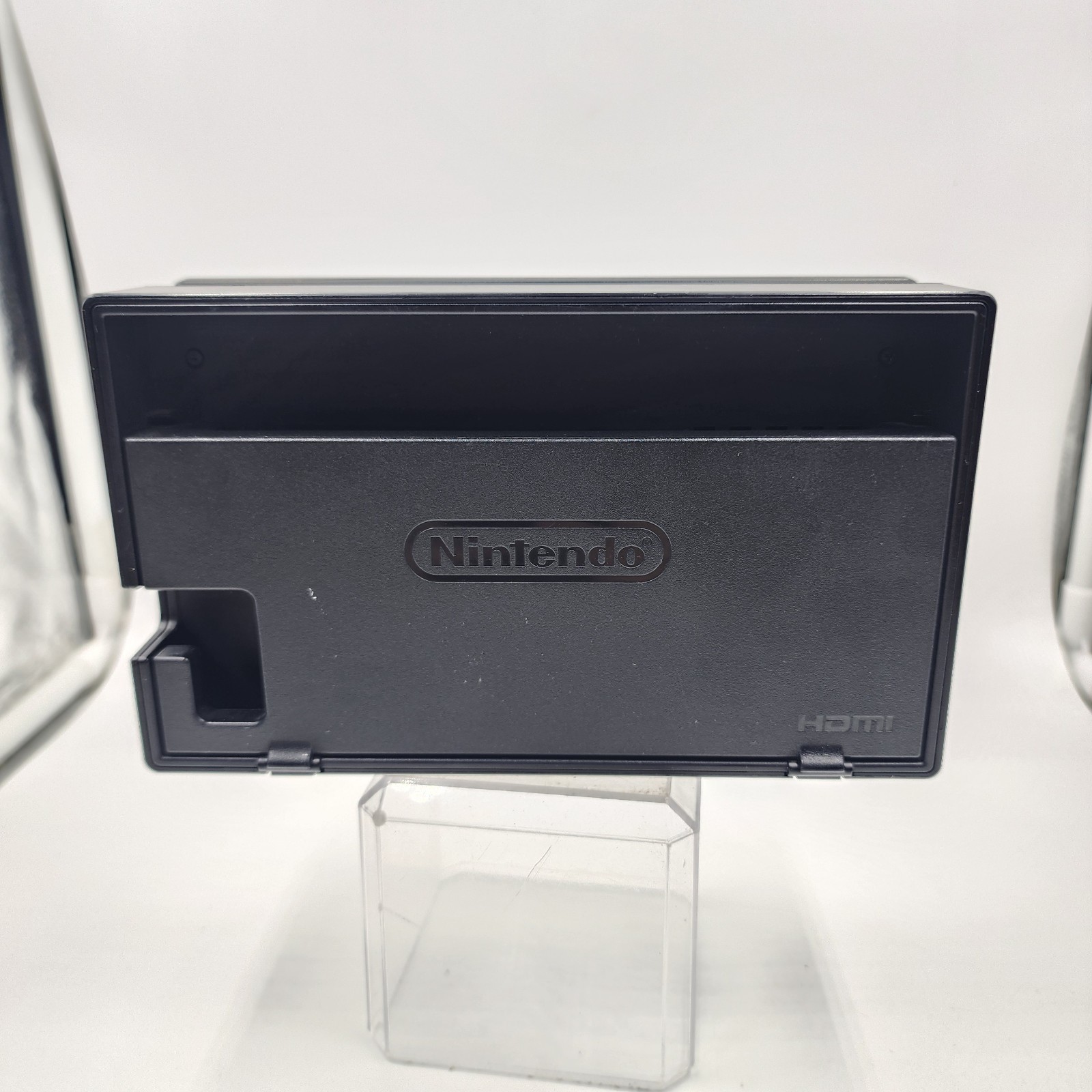 Nintendo Switch Dock Station HAC-007 *pre-owned