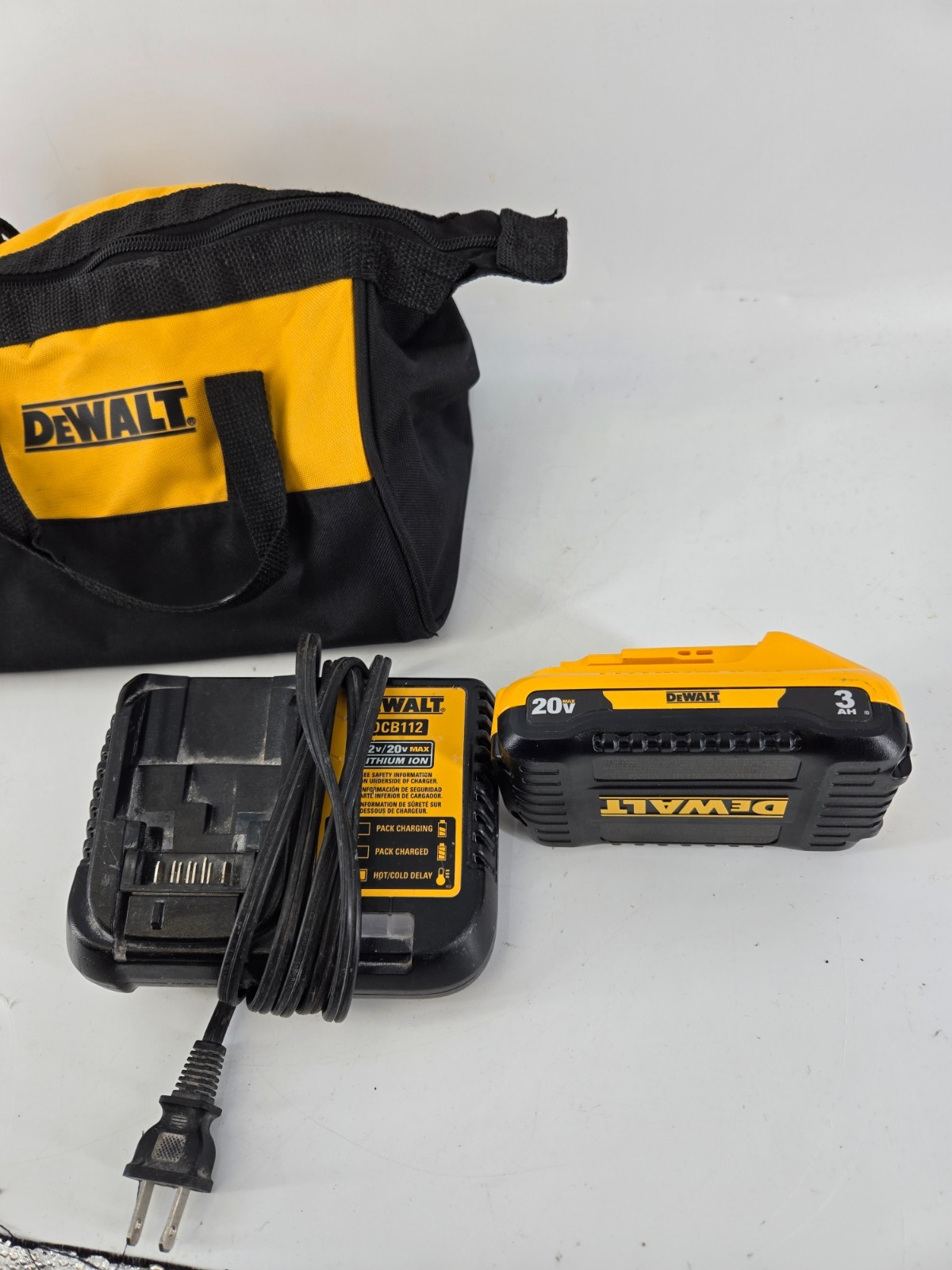 DEWALT DCS354 Cordless Oscillating Multi-Tool with 3Ah Battery & Charger