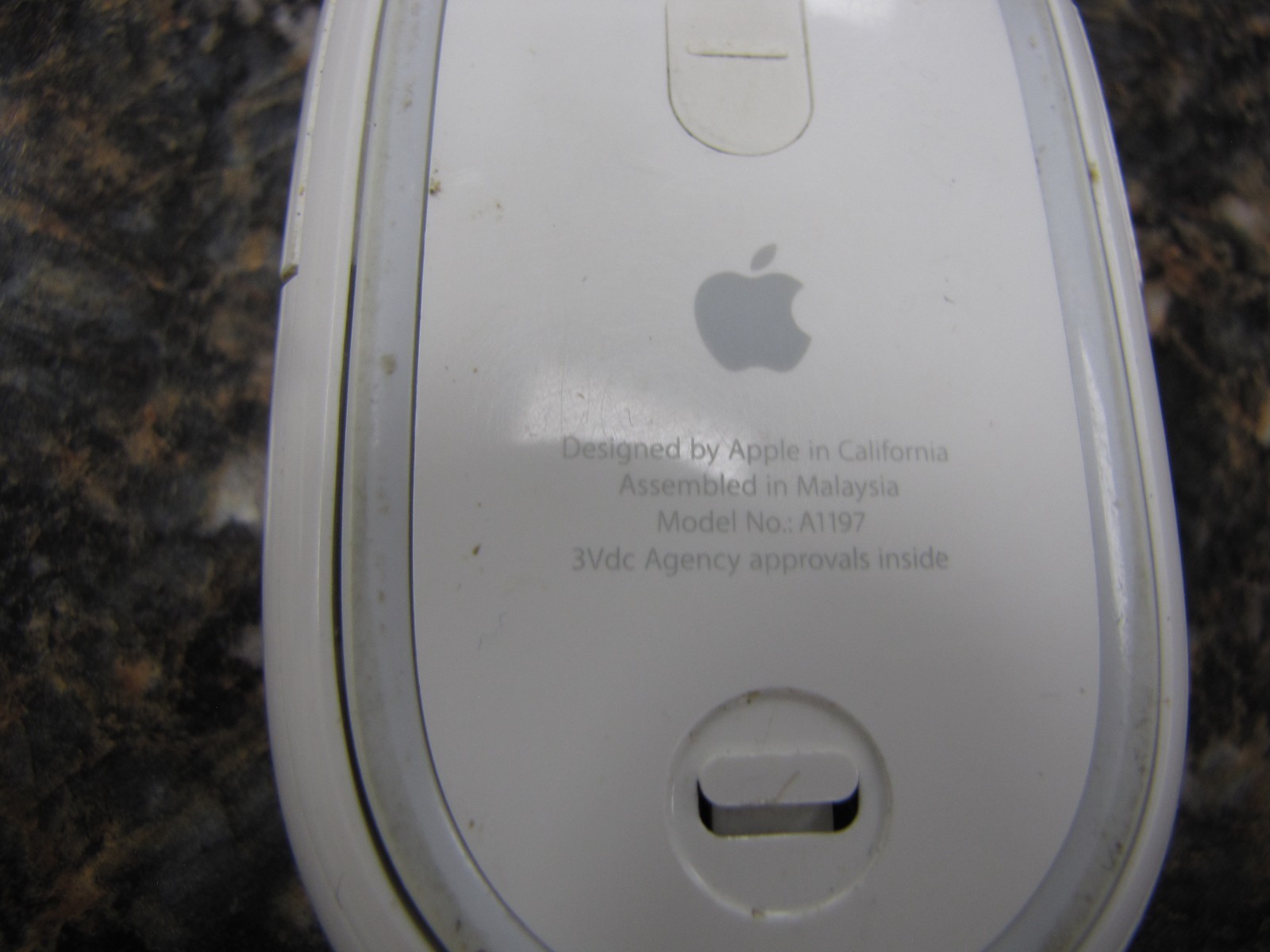 Vintage Apple A1016 Wireless Keyboard & Apple A1197 Mouse - White