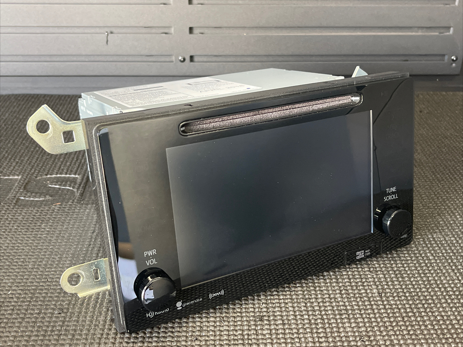 Toyota 2015-2020 Sienna Tacoma Prius 86100-04182 Radio OEM 510367