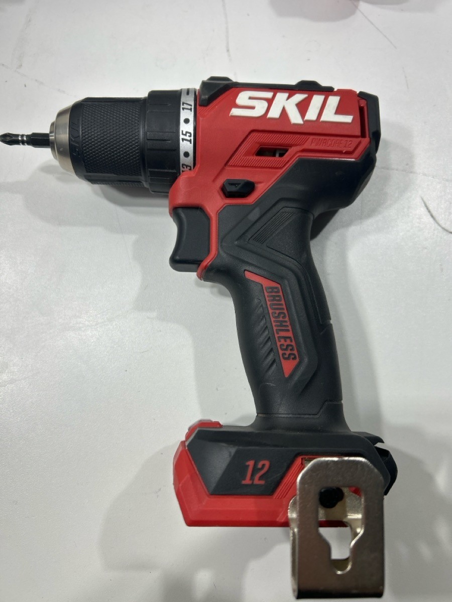 SKIL 12V 5PC. DRILL/FLASHLIGHT/MULTITOOL (P13012374)