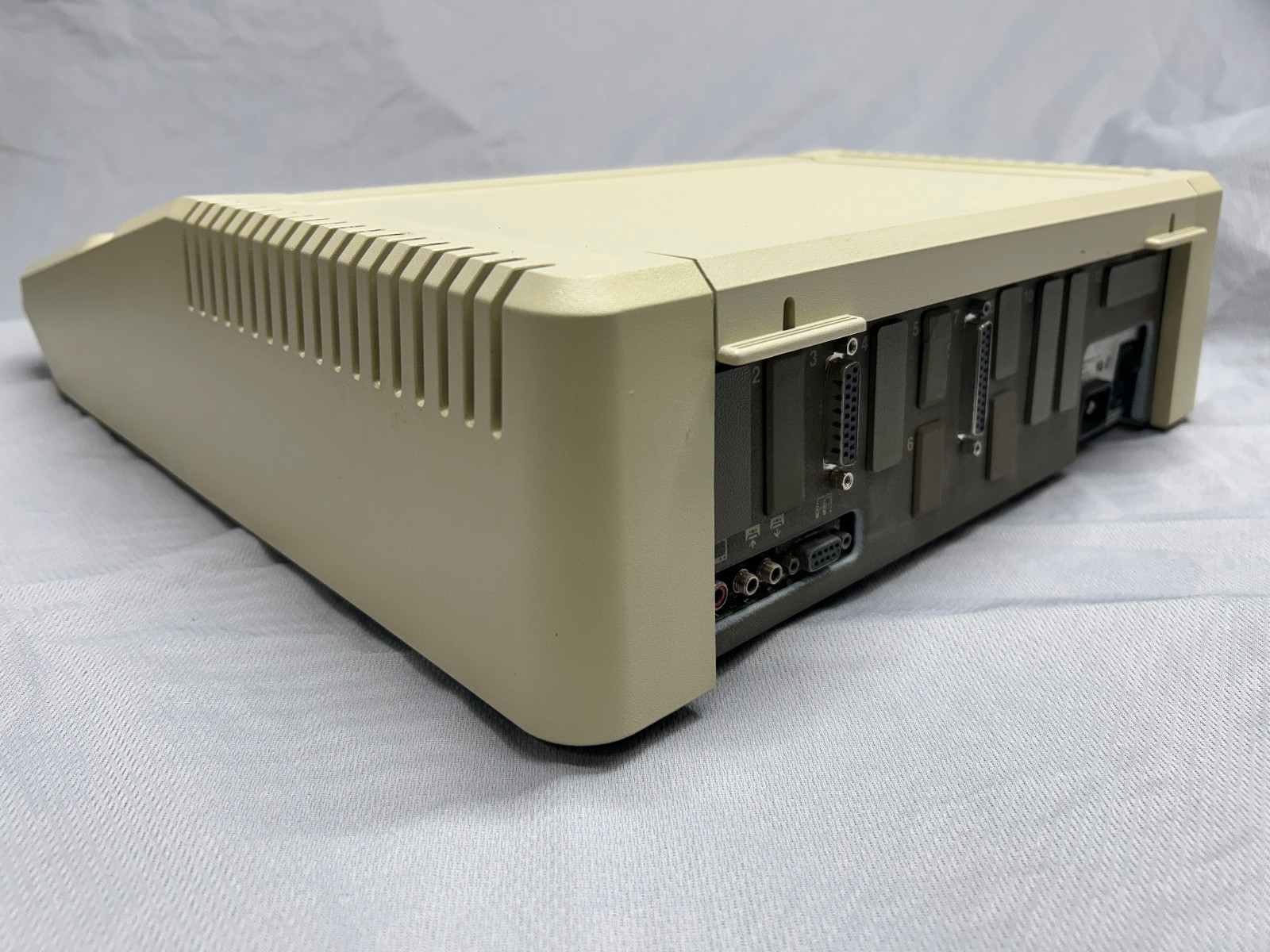Apple IIe, 1984, SSC, Disk I/O, 64K/80Col, Unidisk, Software