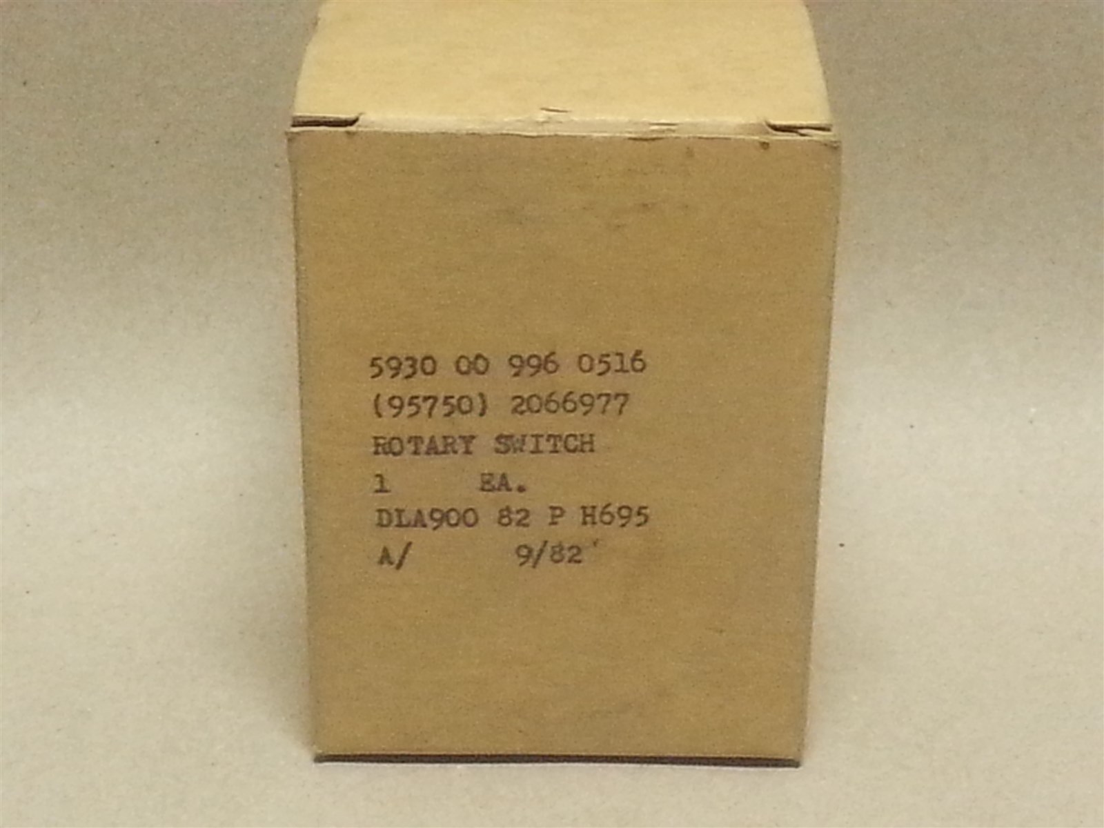 Stewart Warner Mil-Spec Rotary Switch 4 Position Part # 2066977